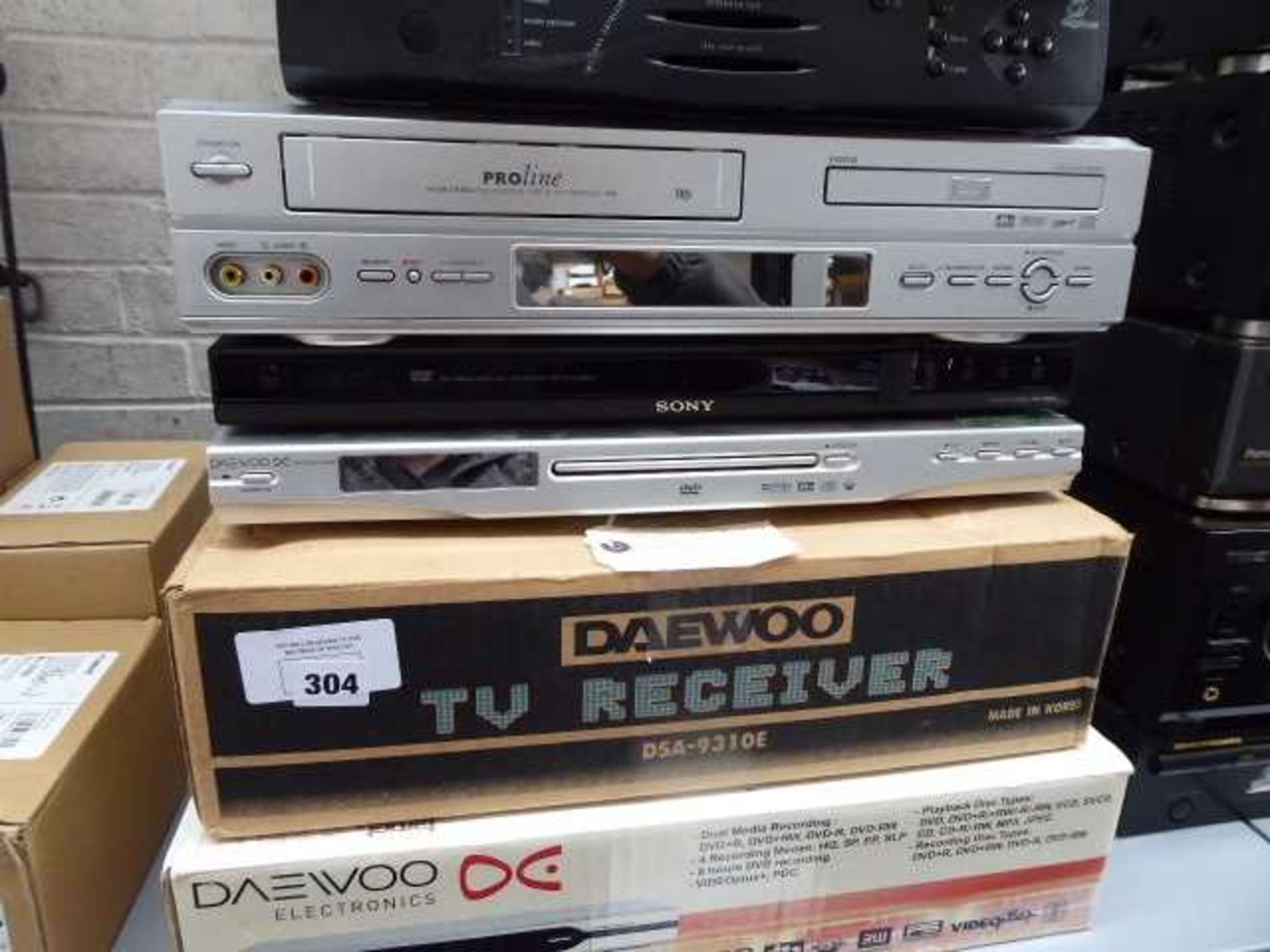 +VAT 9 assorted units including Daewoo DVD recorder, TV receiver, DVD player, Sony DVDRW etc - Image 2 of 2