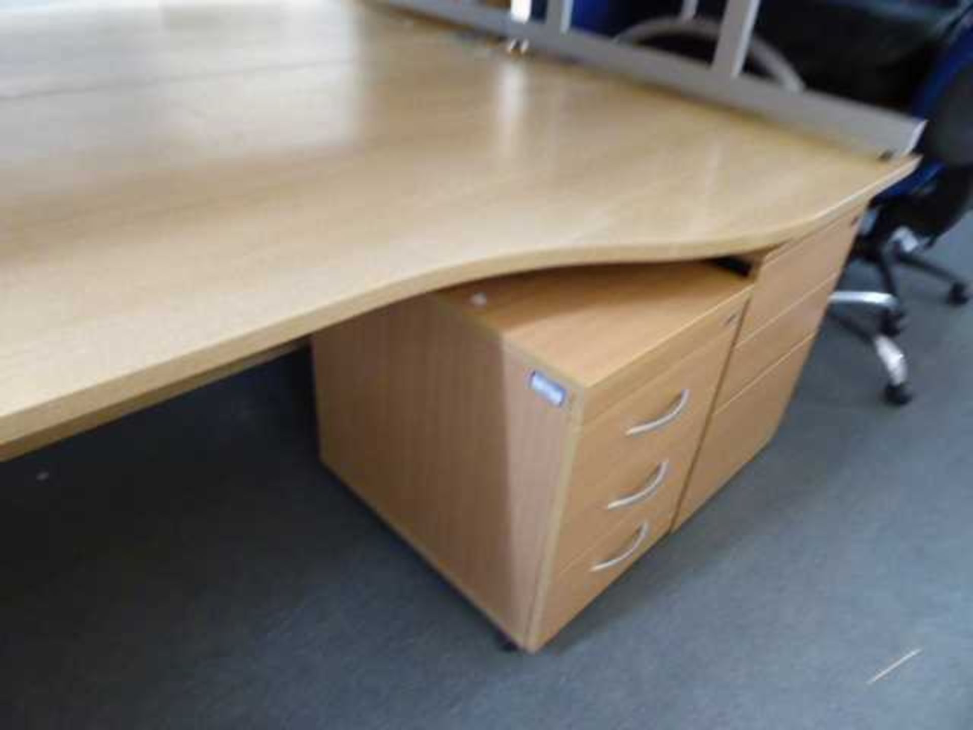 4 160cm wave front desks on cantilever legs, each with non matching pedestal - Image 2 of 2