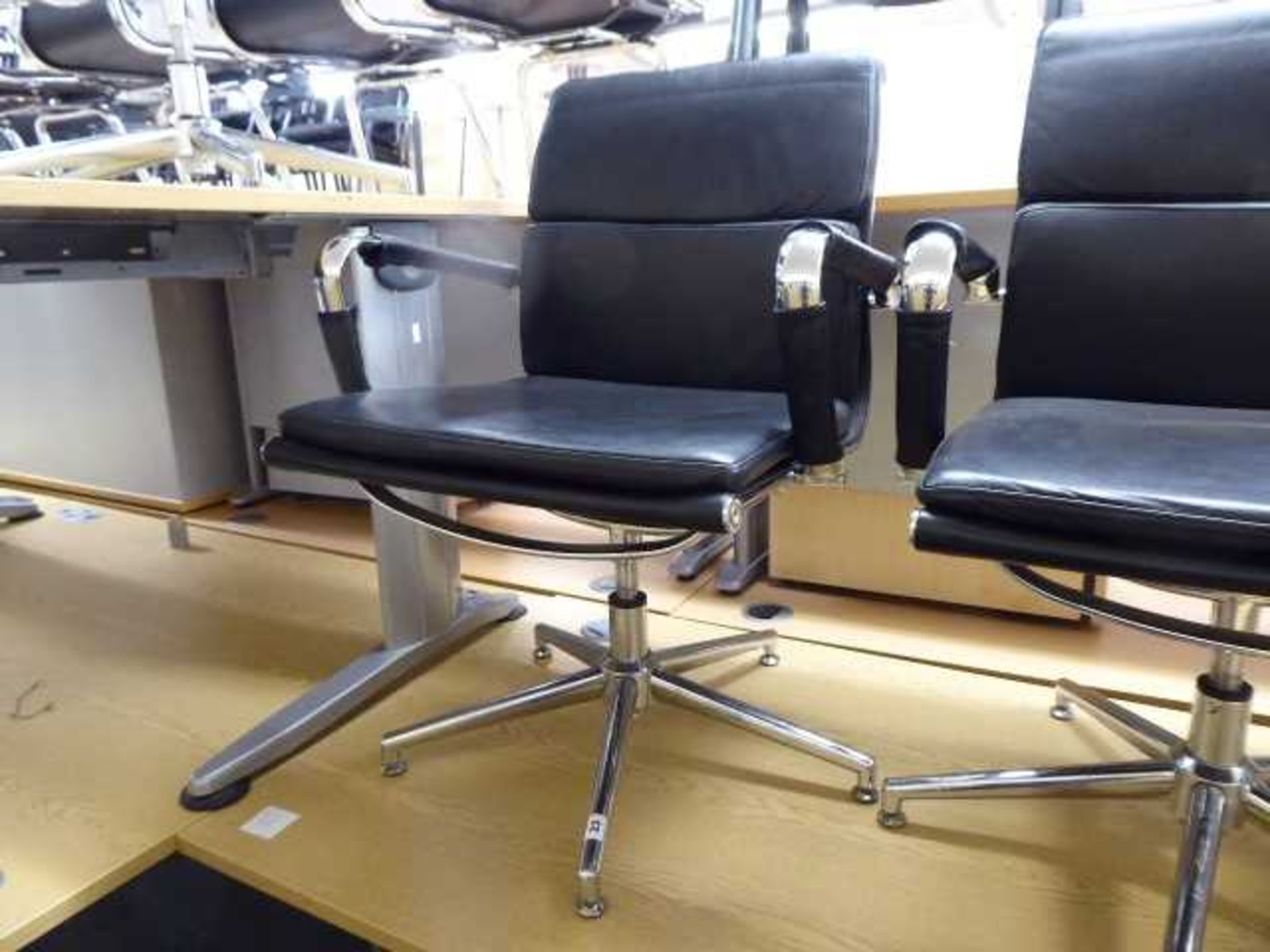 Eames style black soft pad swivel chair with chrome frame - Image 2 of 2