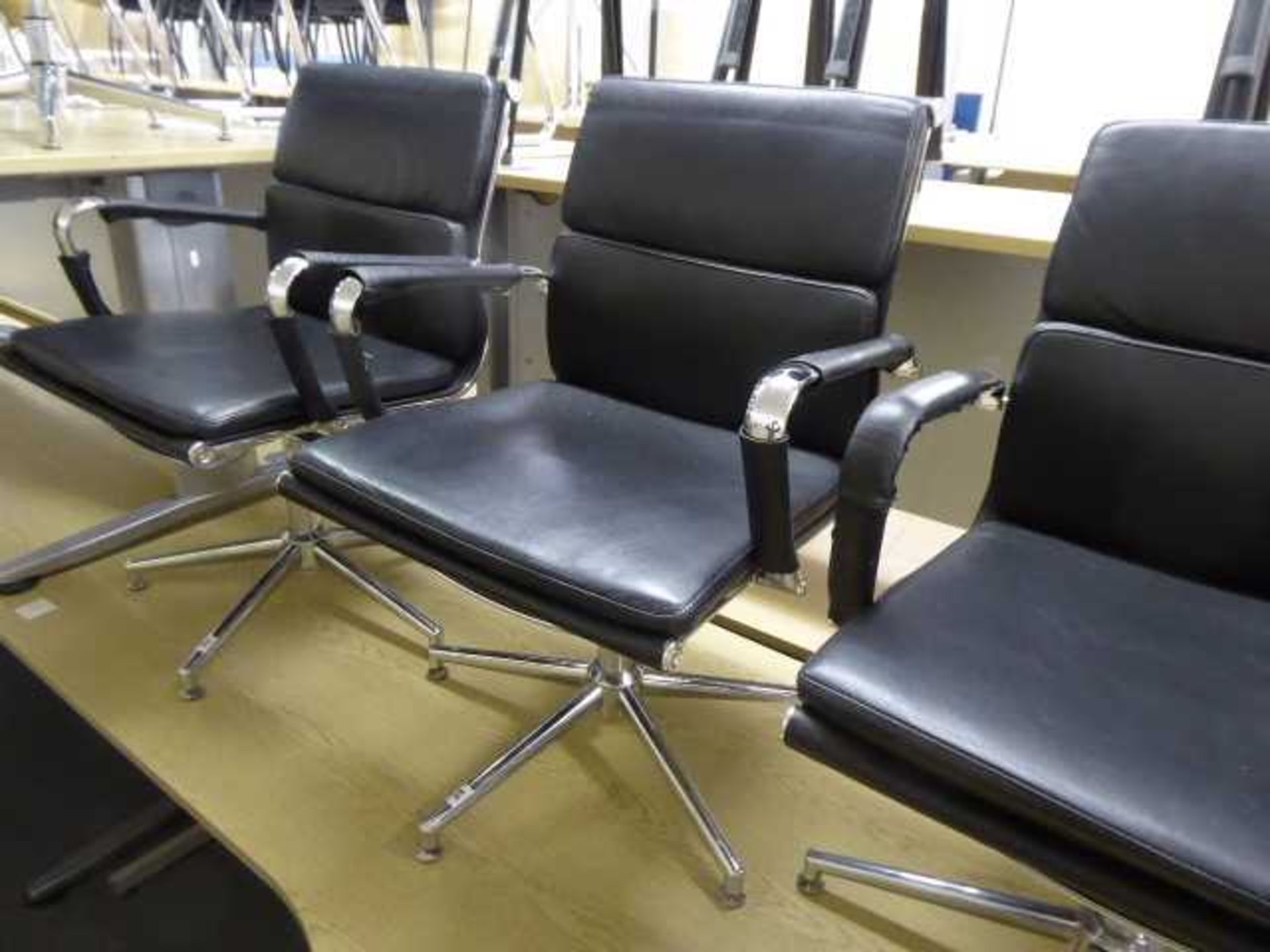 Eames style black soft pad swivel chair with chrome frame - Image 2 of 2