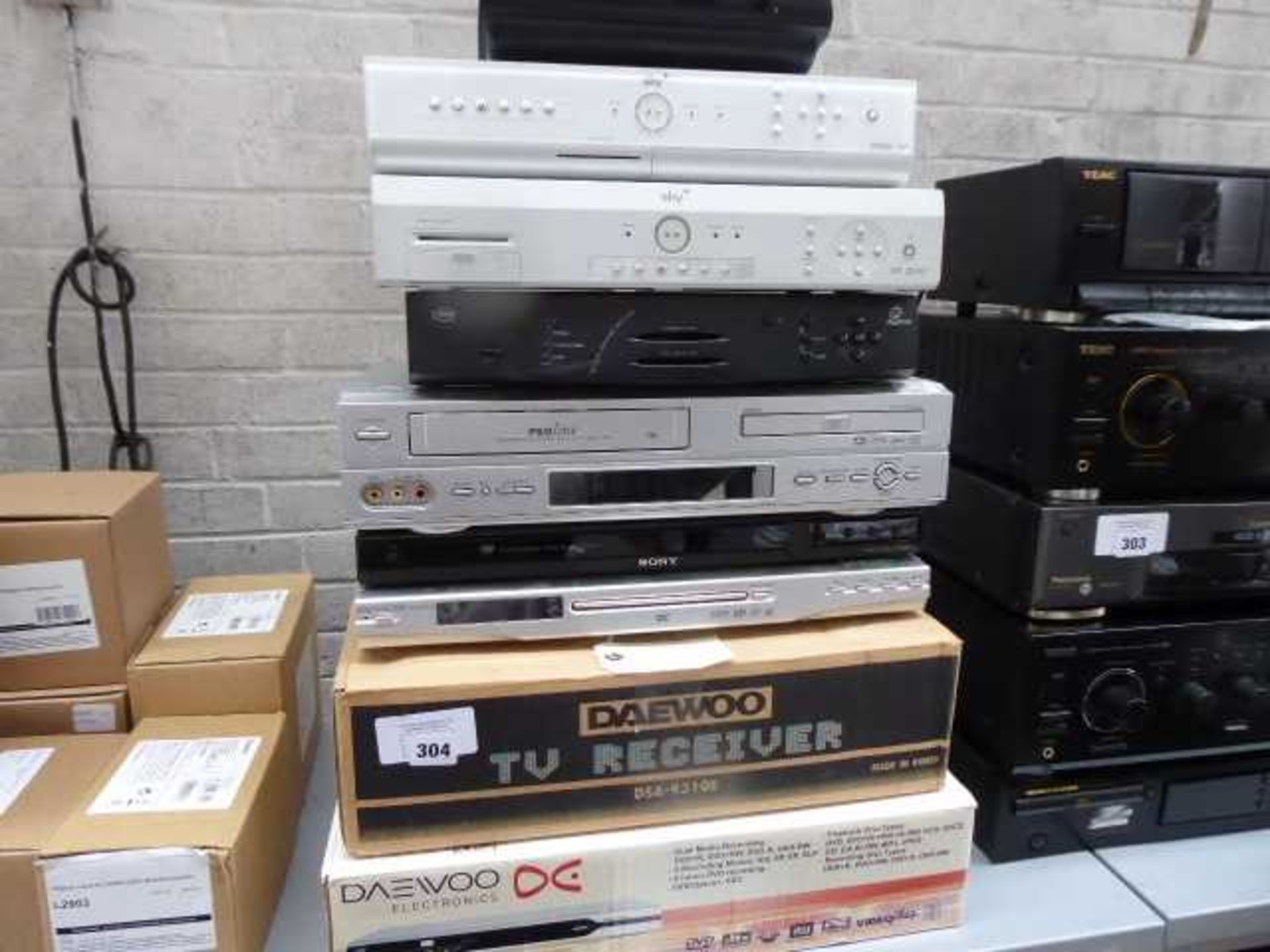 +VAT 9 assorted units including Daewoo DVD recorder, TV receiver, DVD player, Sony DVDRW etc