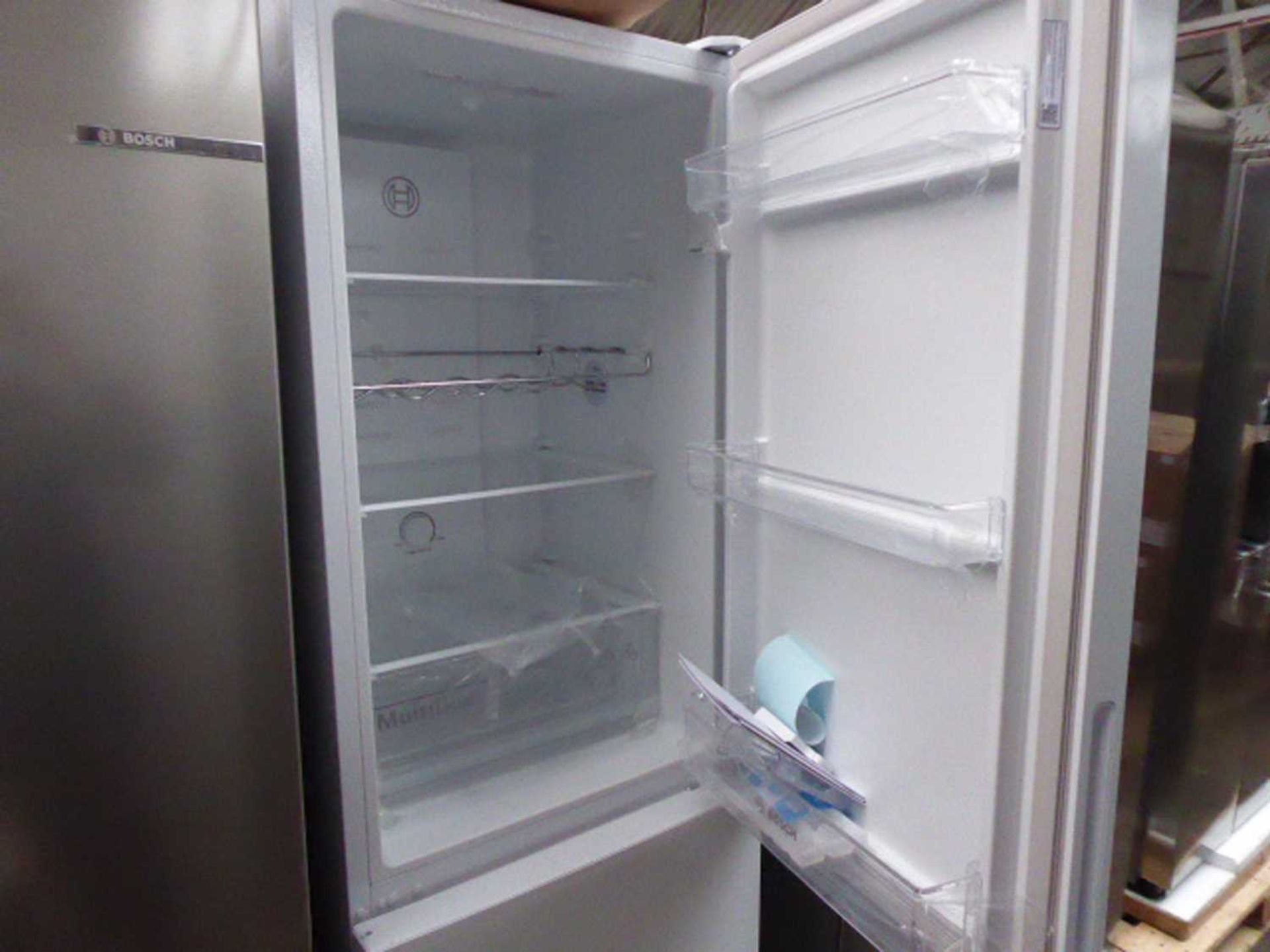 +VAT KGN27NWFAGB - Bosch - Free-standing fridge-freezer - Image 3 of 3