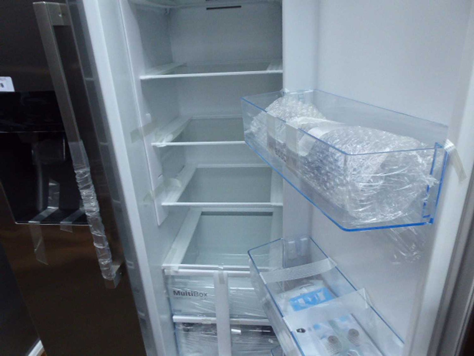 +VAT KAD93VIFPGB - Bosch - Side-by-side fridge-freezer - Image 3 of 3