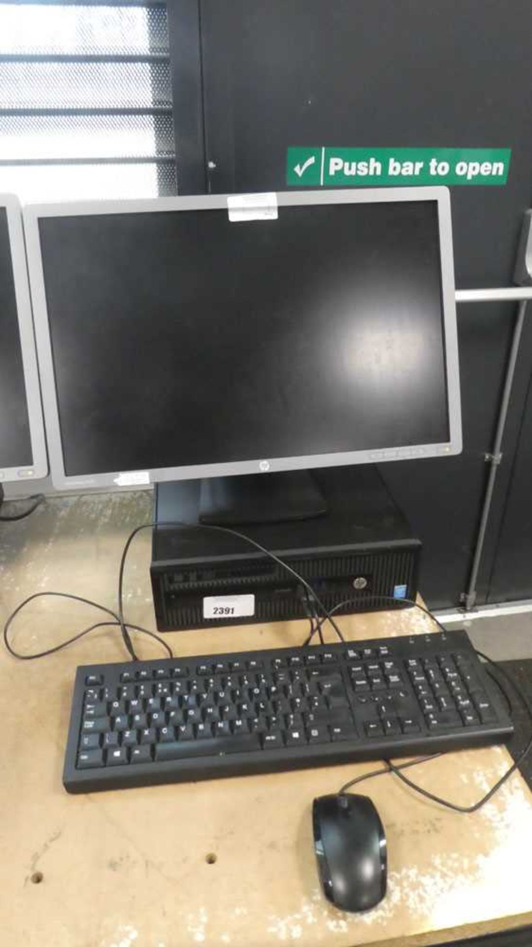 +VAT HP pro Desk 400 G1 computer with i5 4th gen, processor, 4gb ram and 500gb storage running