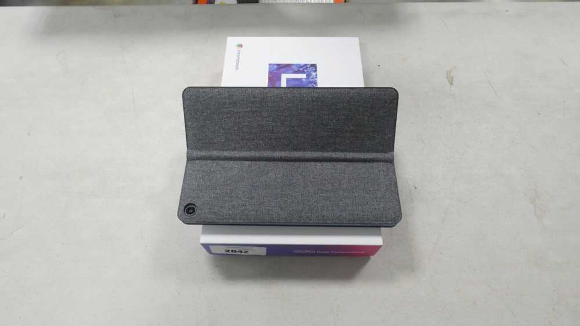 +VAT Lenovo Ideapad Duet chromebook with box, 64GB - Image 2 of 2