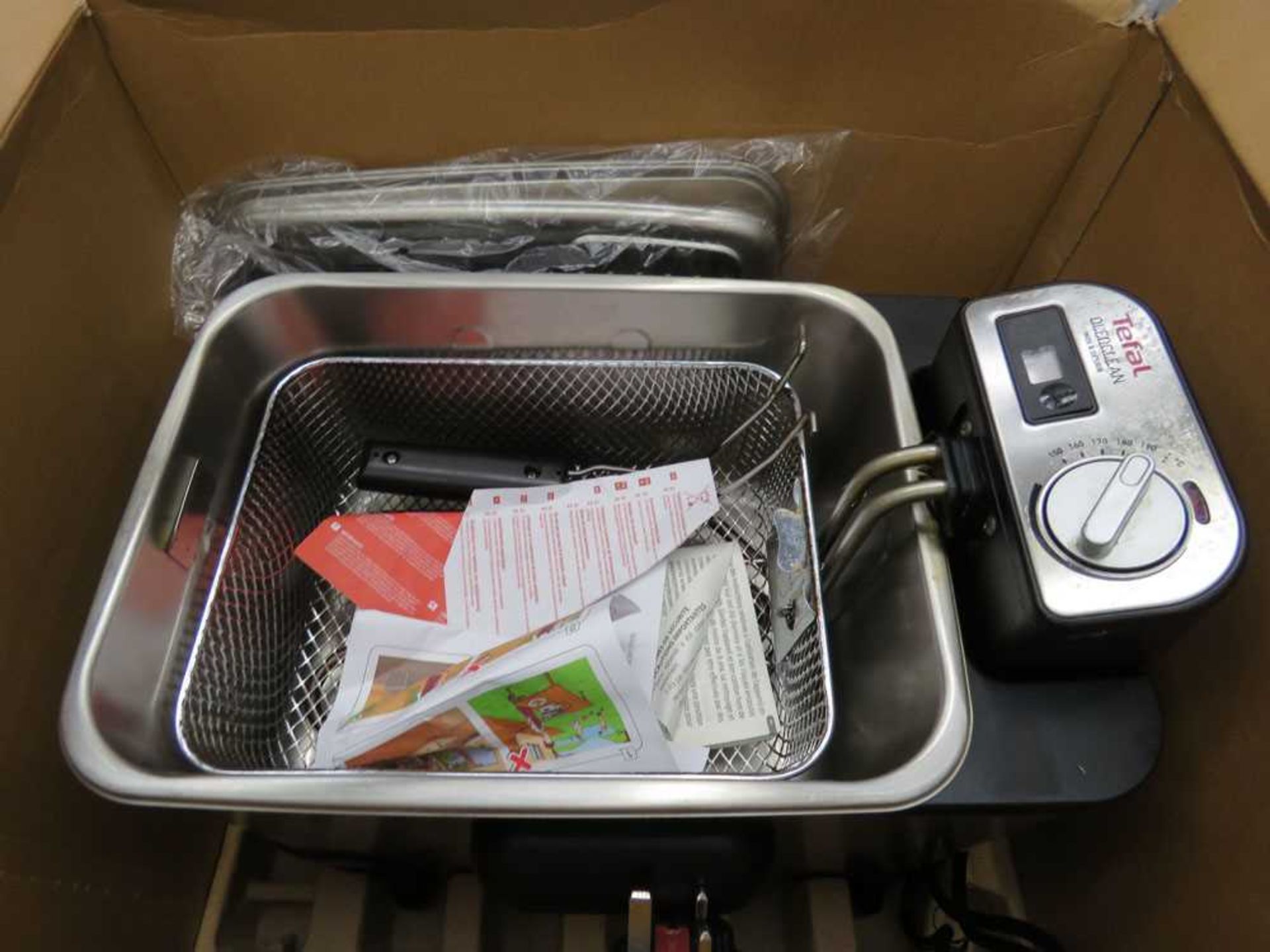 +VAT Tefal filter fryer in box - Image 2 of 2