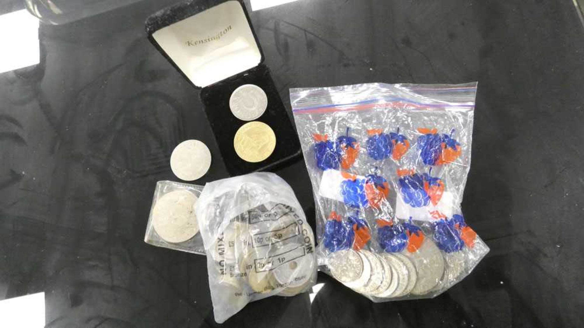 2 bags and various loose European and other world coins - Image 2 of 2