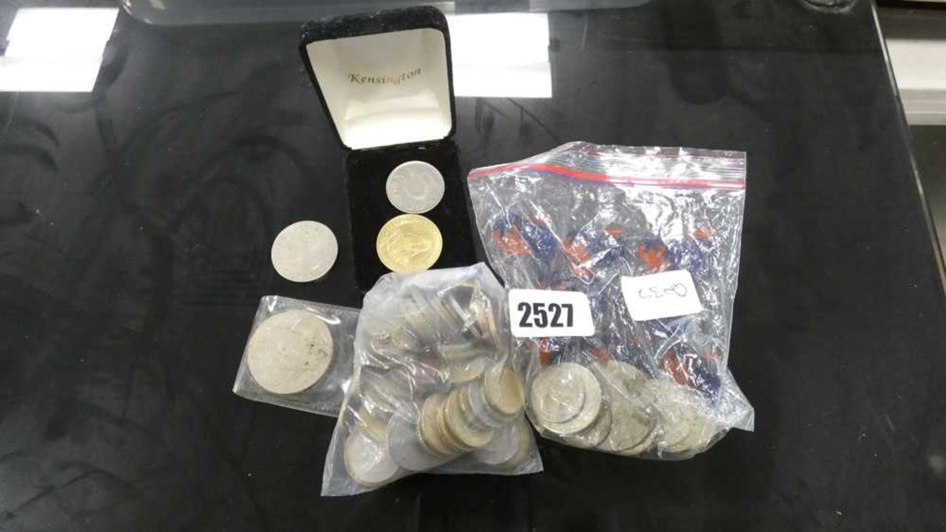 2 bags and various loose European and other world coins