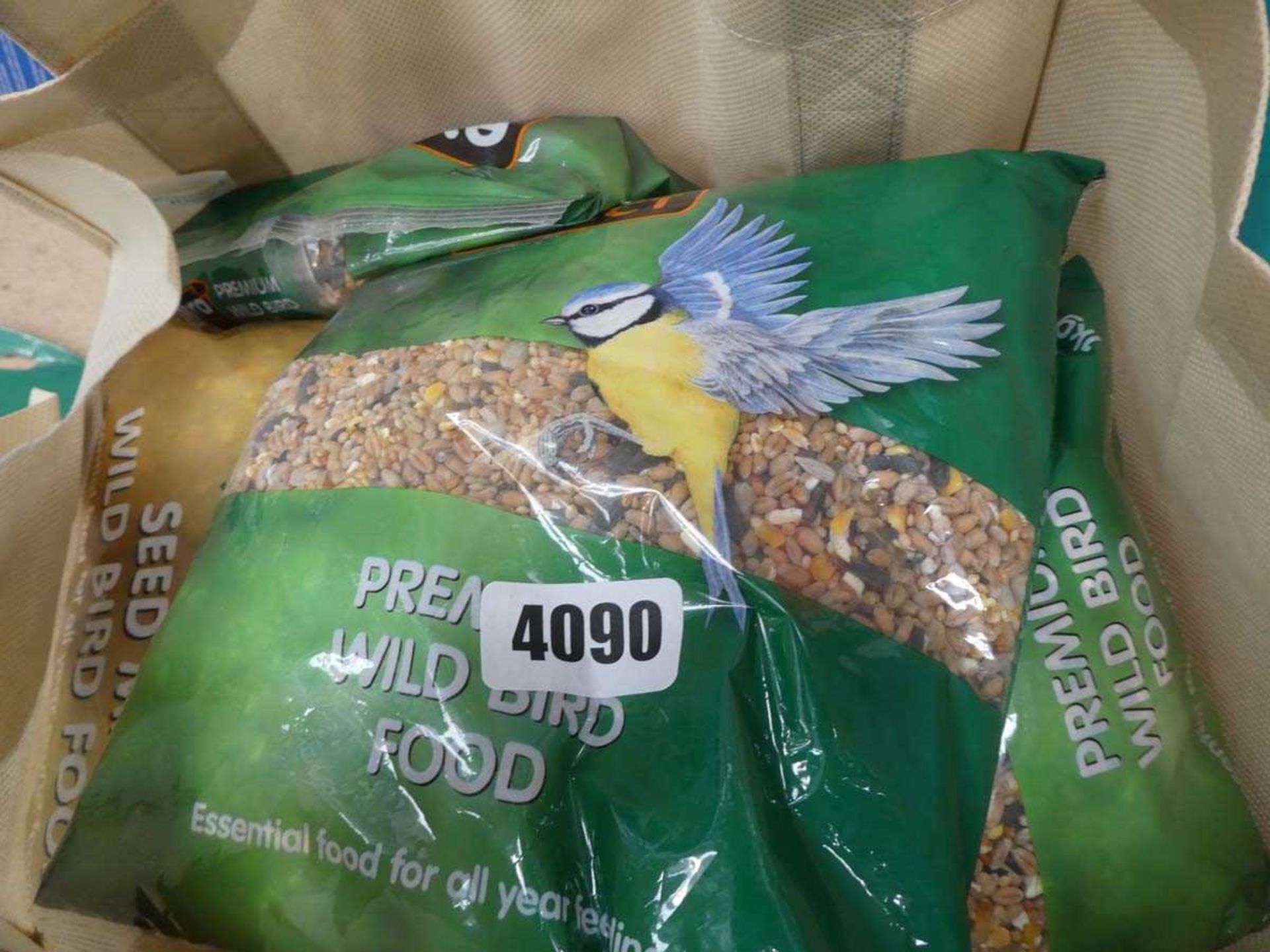 Bag of approx. 12kg of bird seed