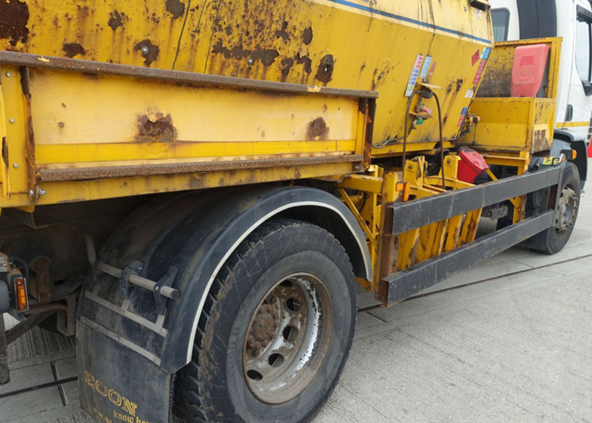 DAF 18 TONNE LORRY tarmac Hot Box - Image 7 of 18