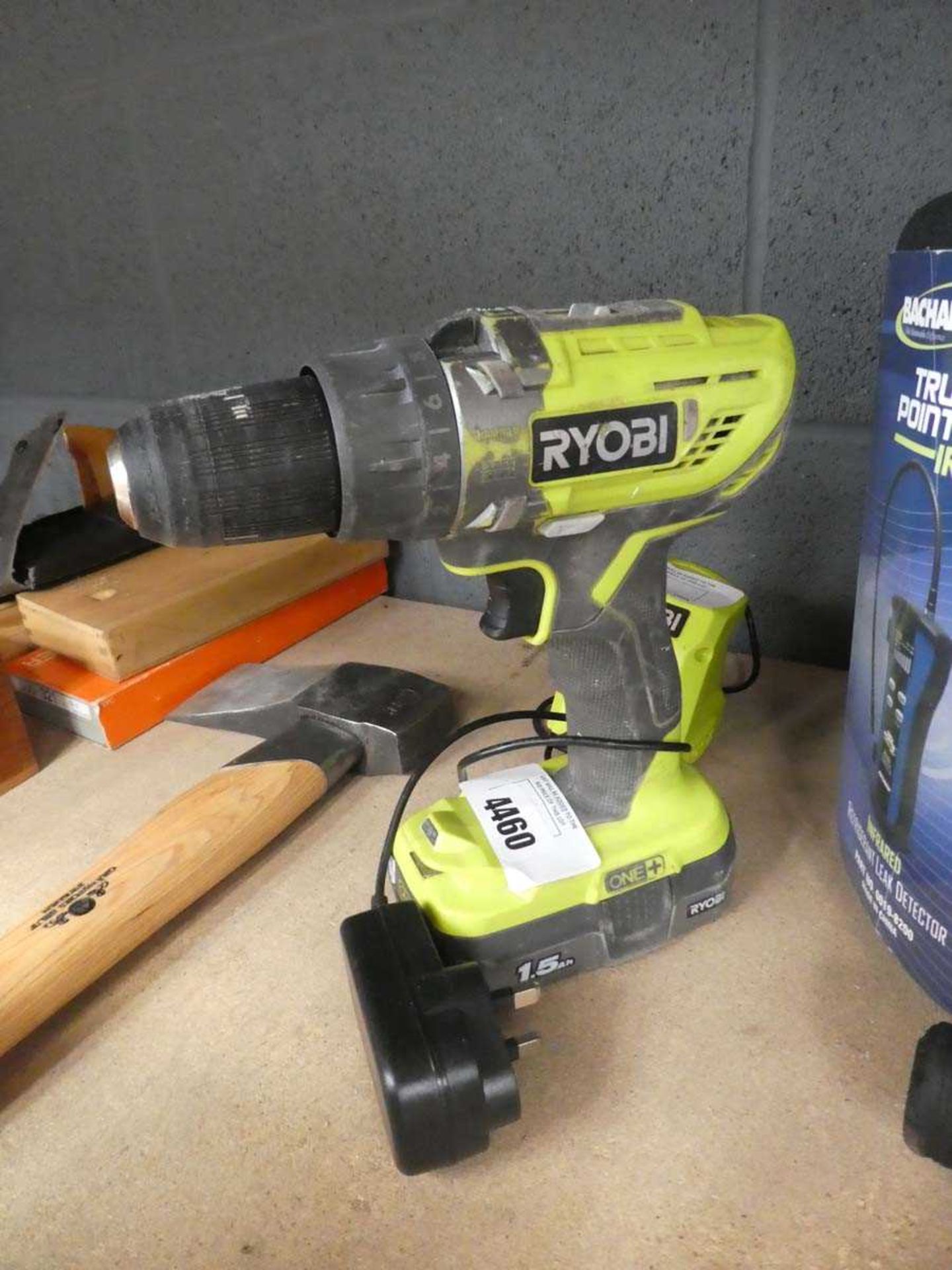 +VAT Ryobi battery drill with 1 battery and charger