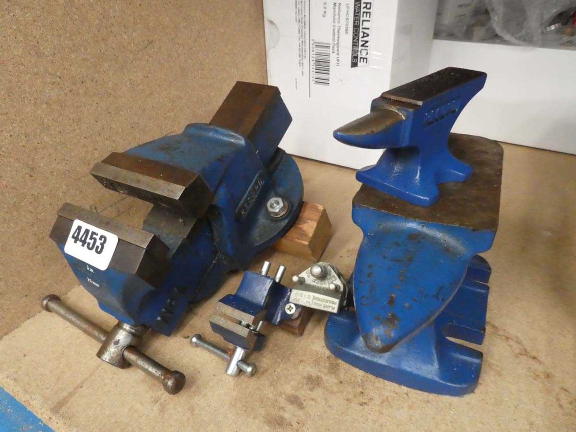 Small vice, mini vice and 2 small anvils