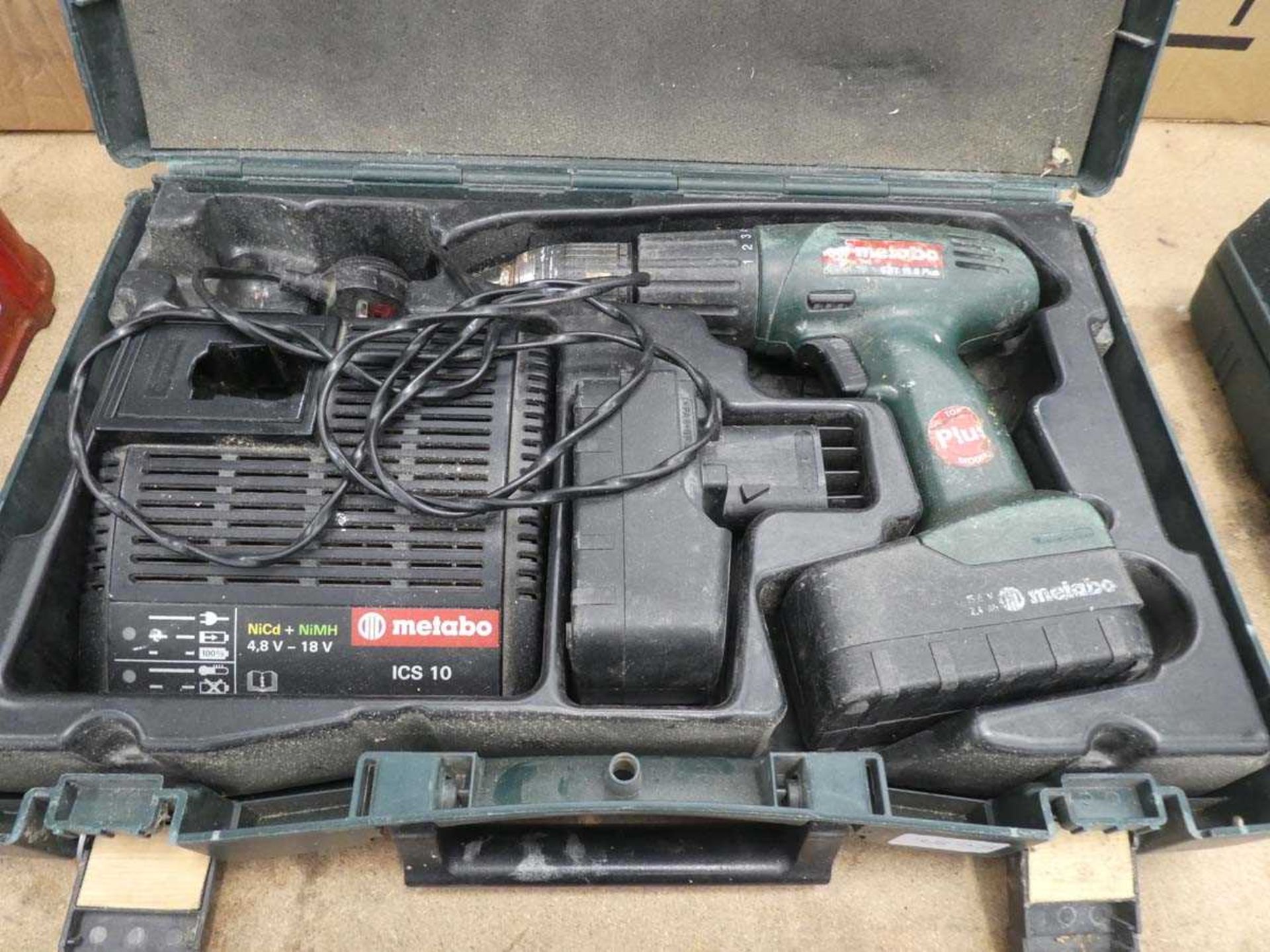 Metabo battery drill with 2 batteries and charger