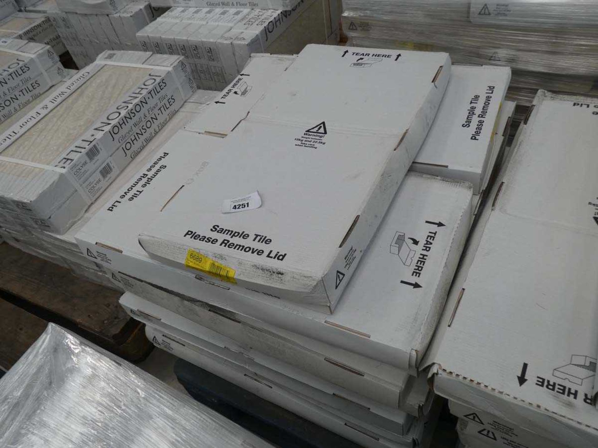 +VAT Pallet containing 12 boxes of 300 x 600 x 9mm Urbino matt white wall tiles (10.8sq.m)