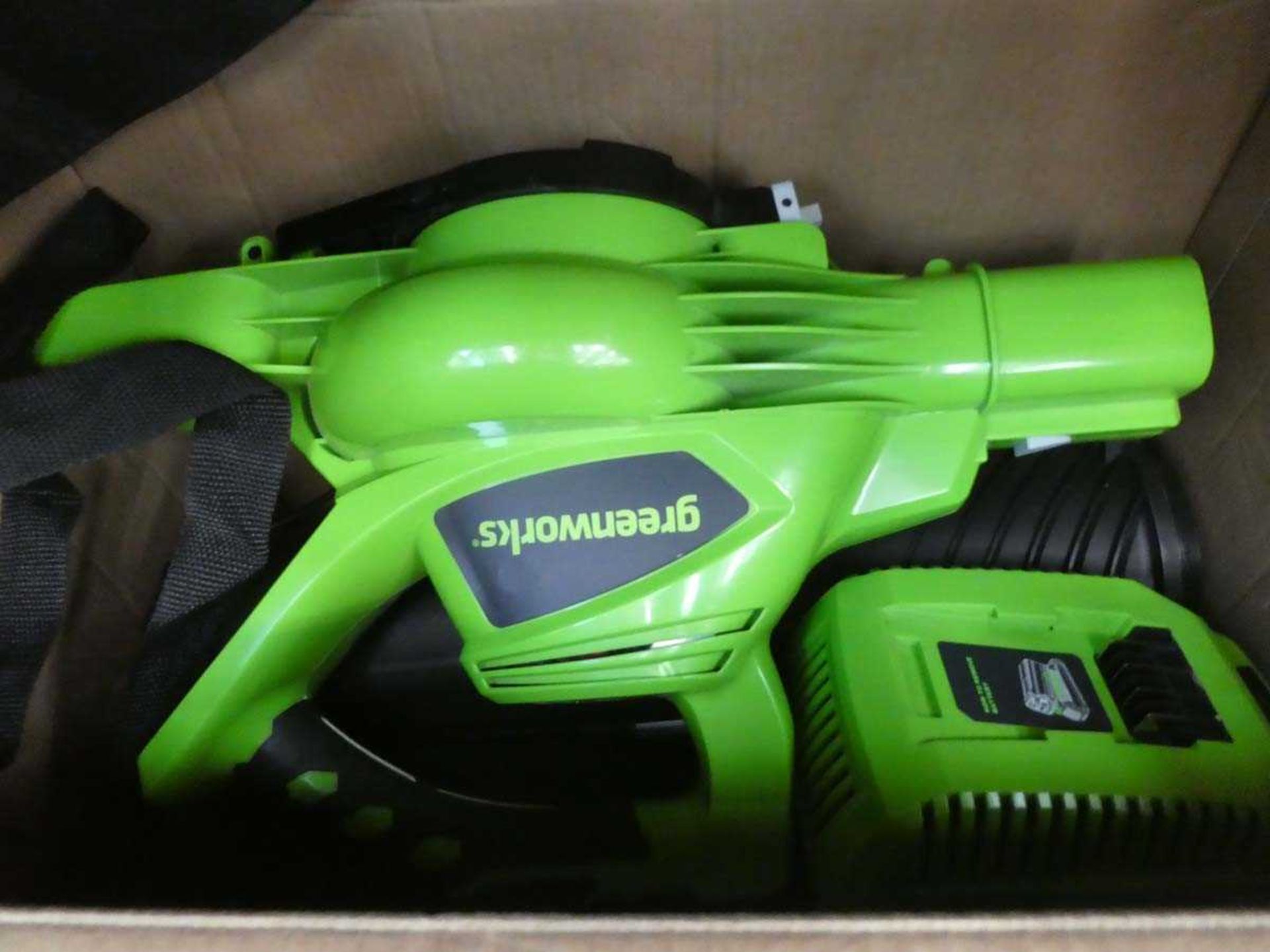 +VAT Boxed Greenworks leaf blower - Image 2 of 2