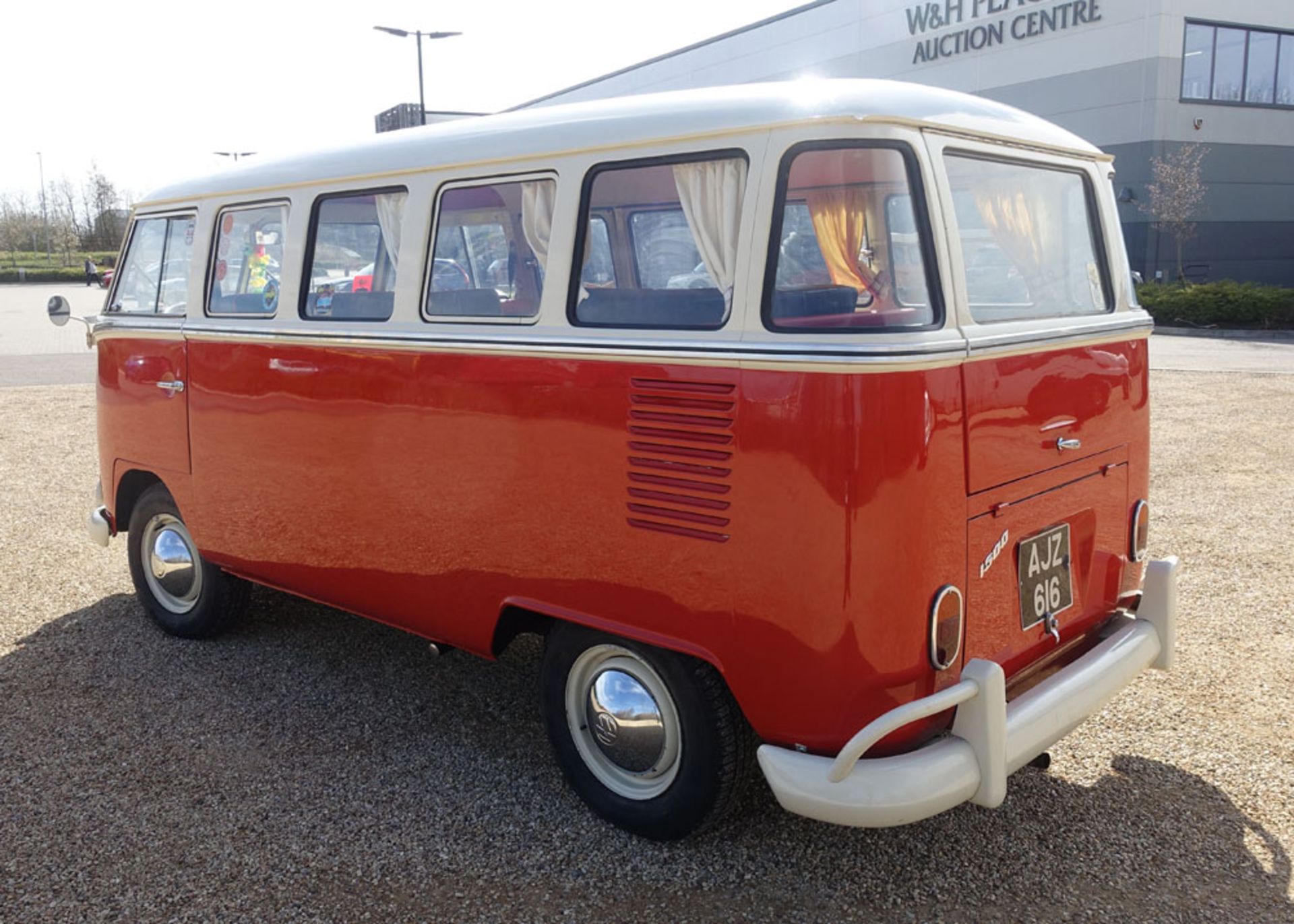 VW SPLIT SCREEN CAMPER - Image 18 of 25