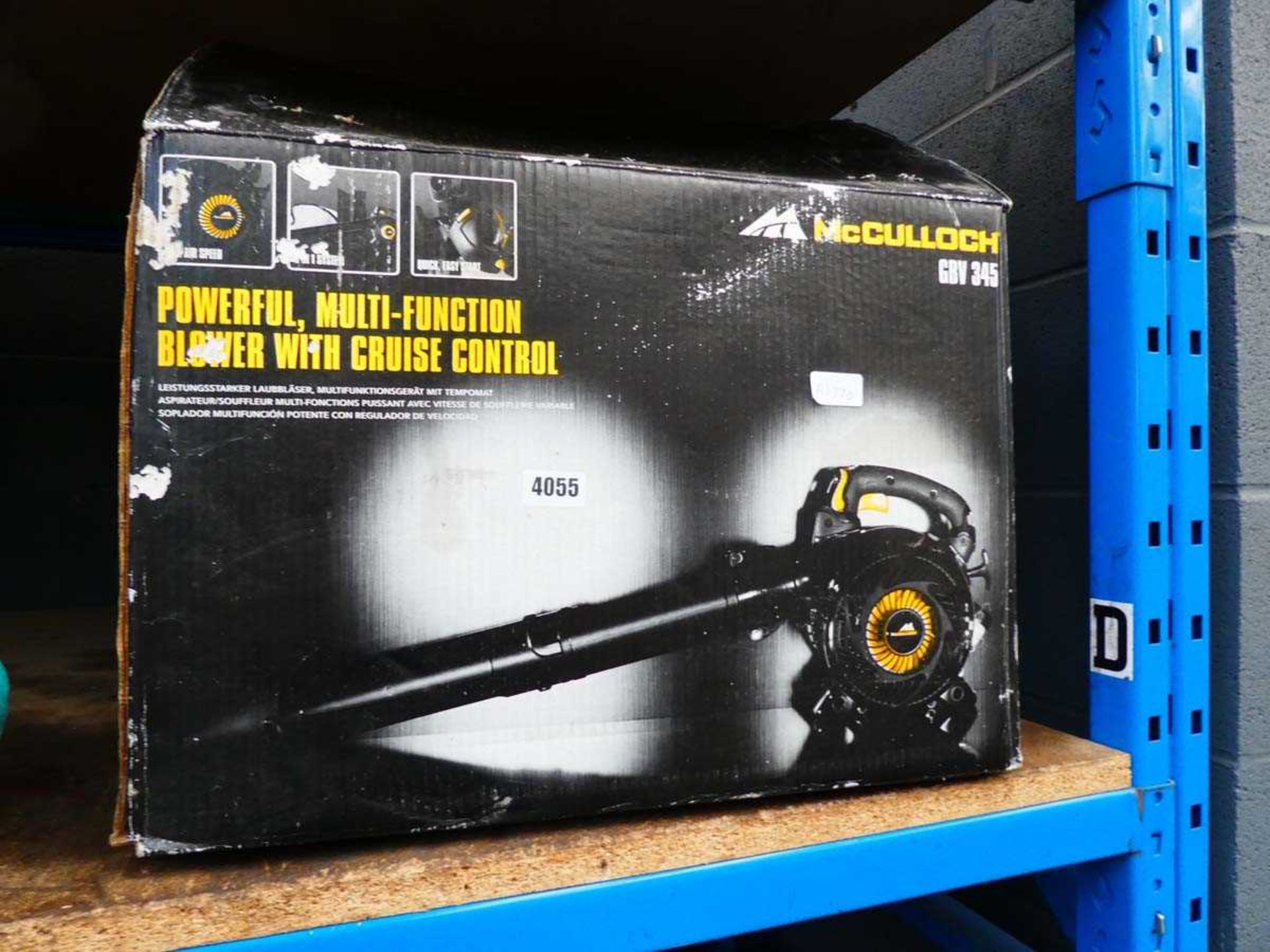 Mcculloch boxed petrol powered leaf blower