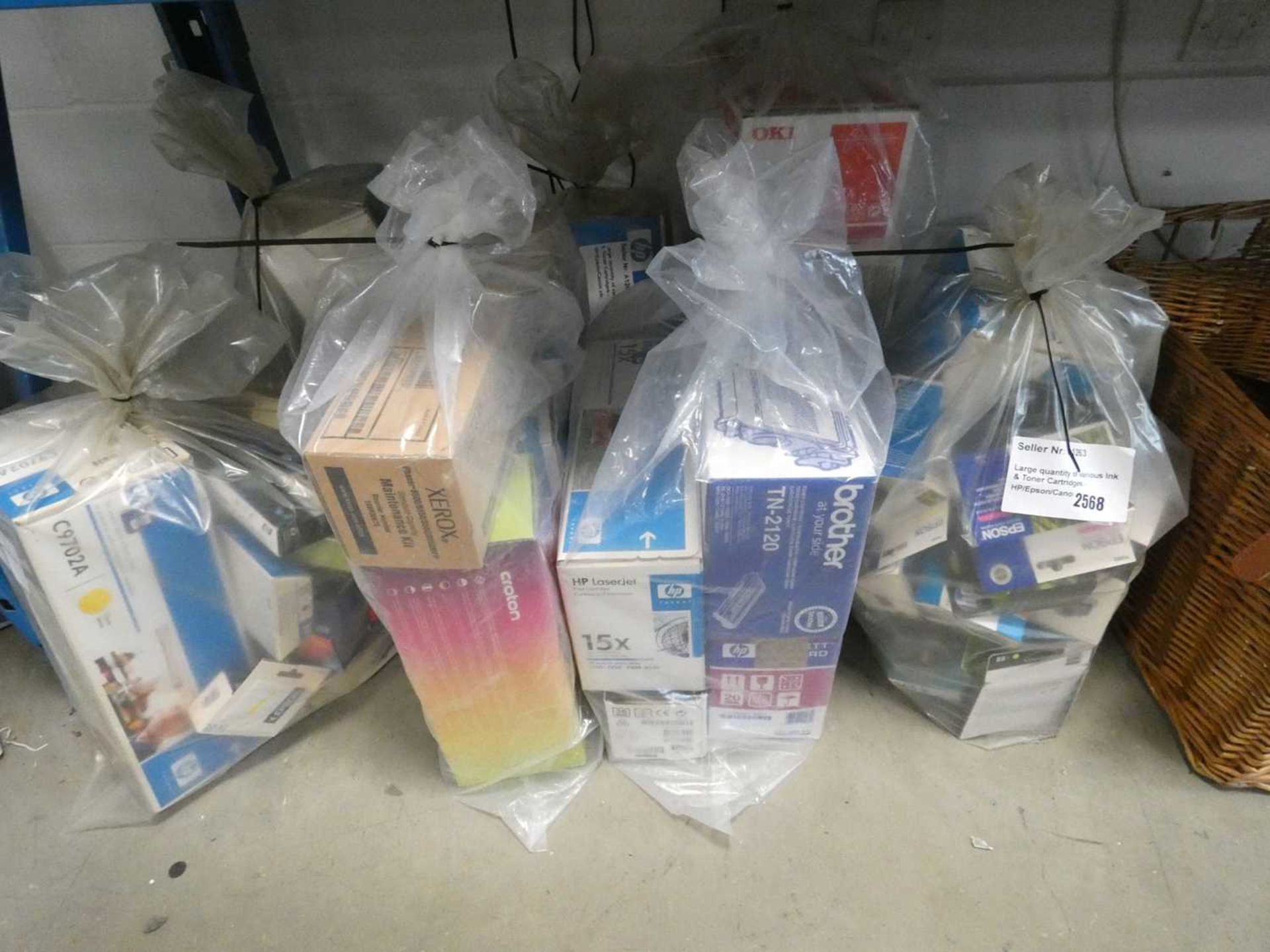 7 various bags containing wide selection of toner and printer ink cartridges