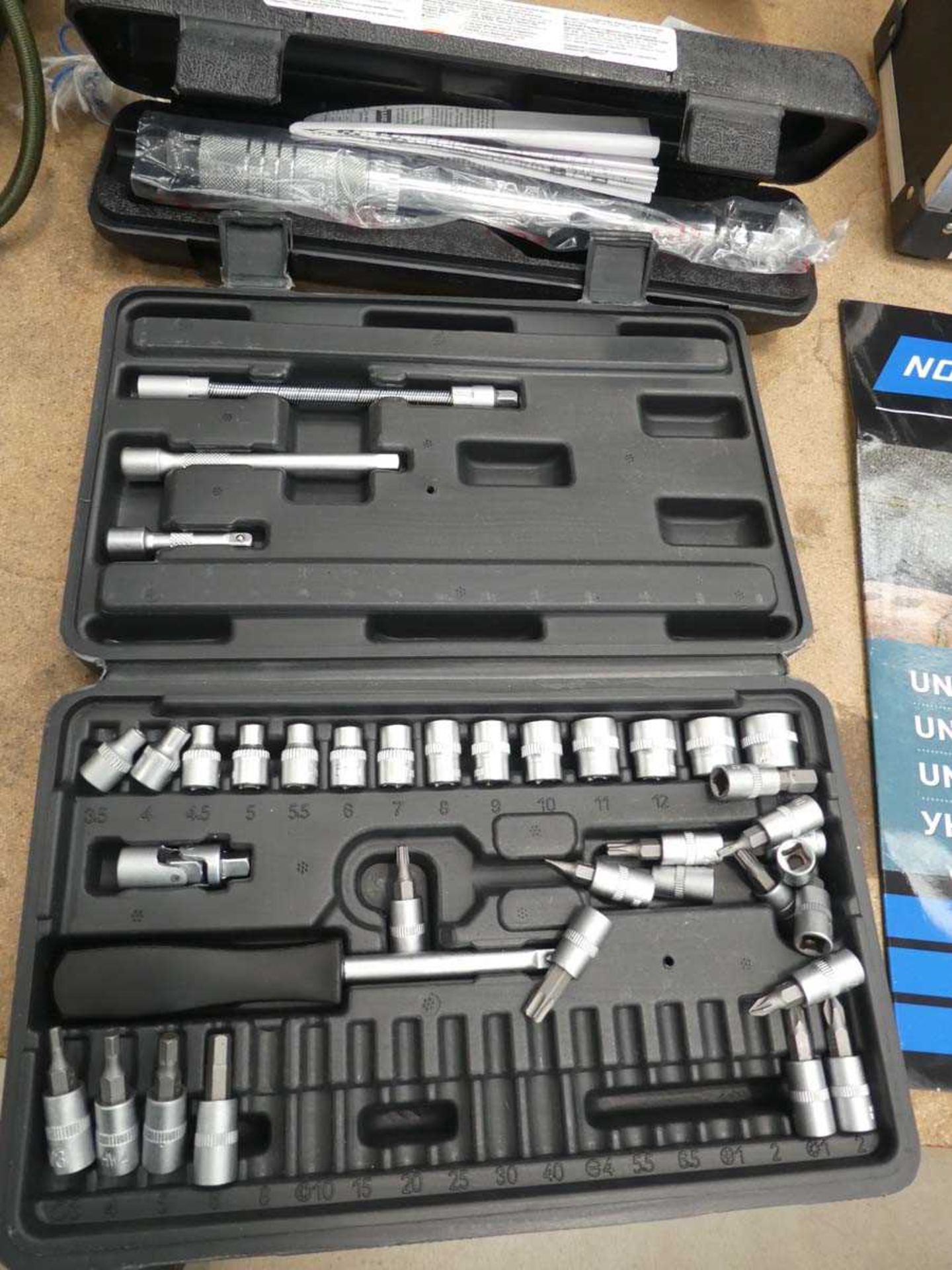 +VAT Small socket set and torq wrench
