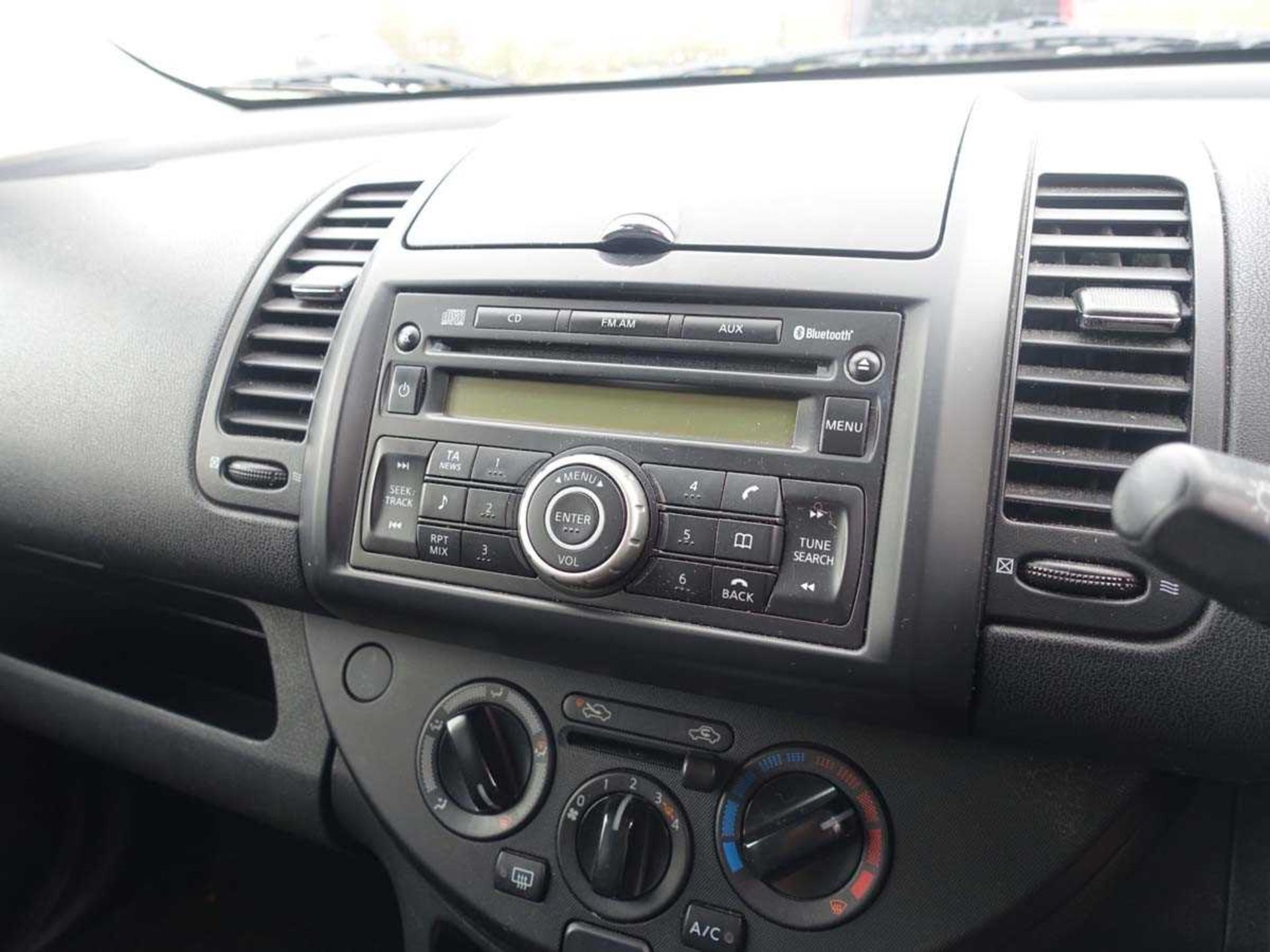 (2010) Nissan Note Acenta DCi MPV in beige, diesel, 1461cc, 3 former keepers, showing 124531 - Image 12 of 14