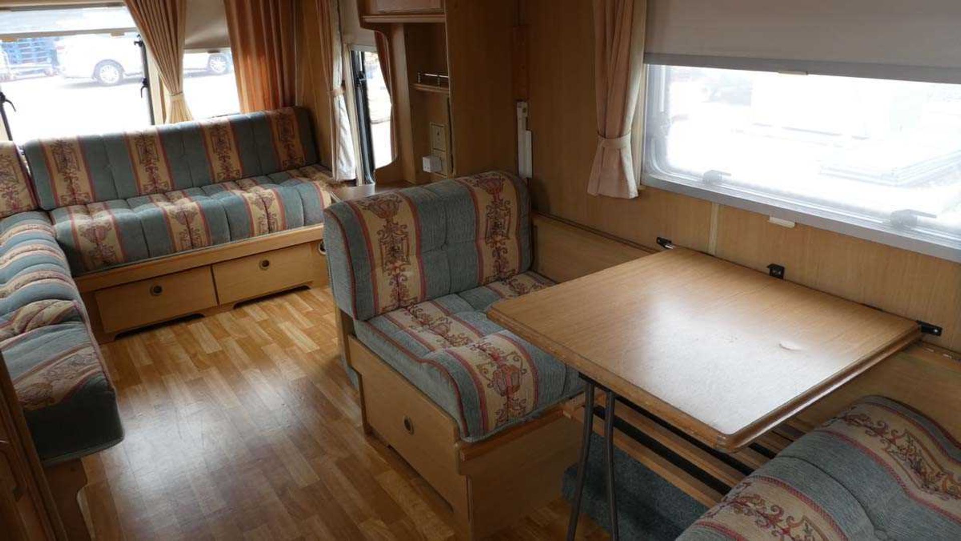 Abi Award Morningstar 18ft touring caravan, 4-5 berth with cooker, refrigerator, WC, shower, - Image 12 of 12