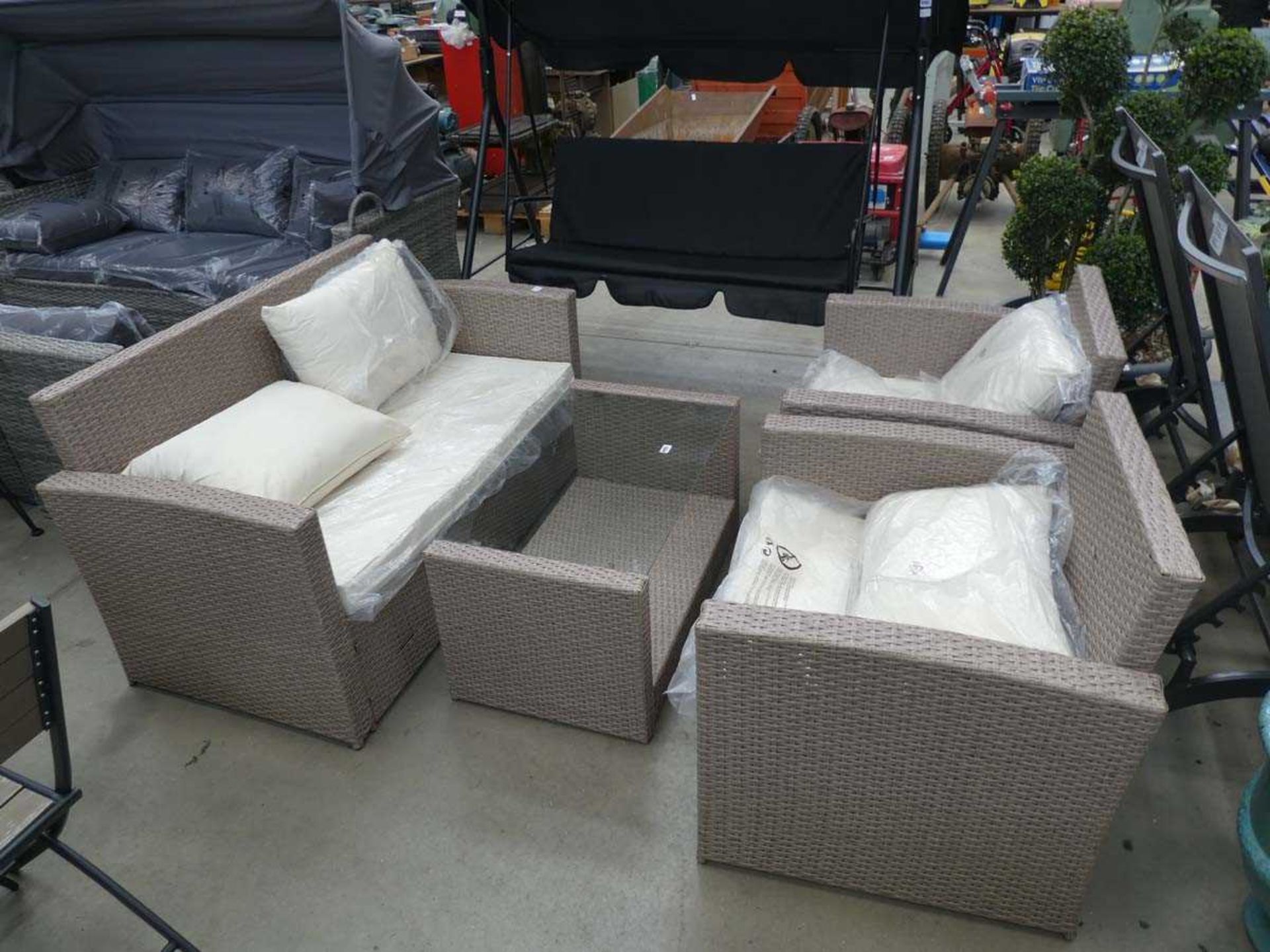 +VAT Rattan 4-piece garden set with 2-seater sofa, 2 tub chairs and glass topped coffee table