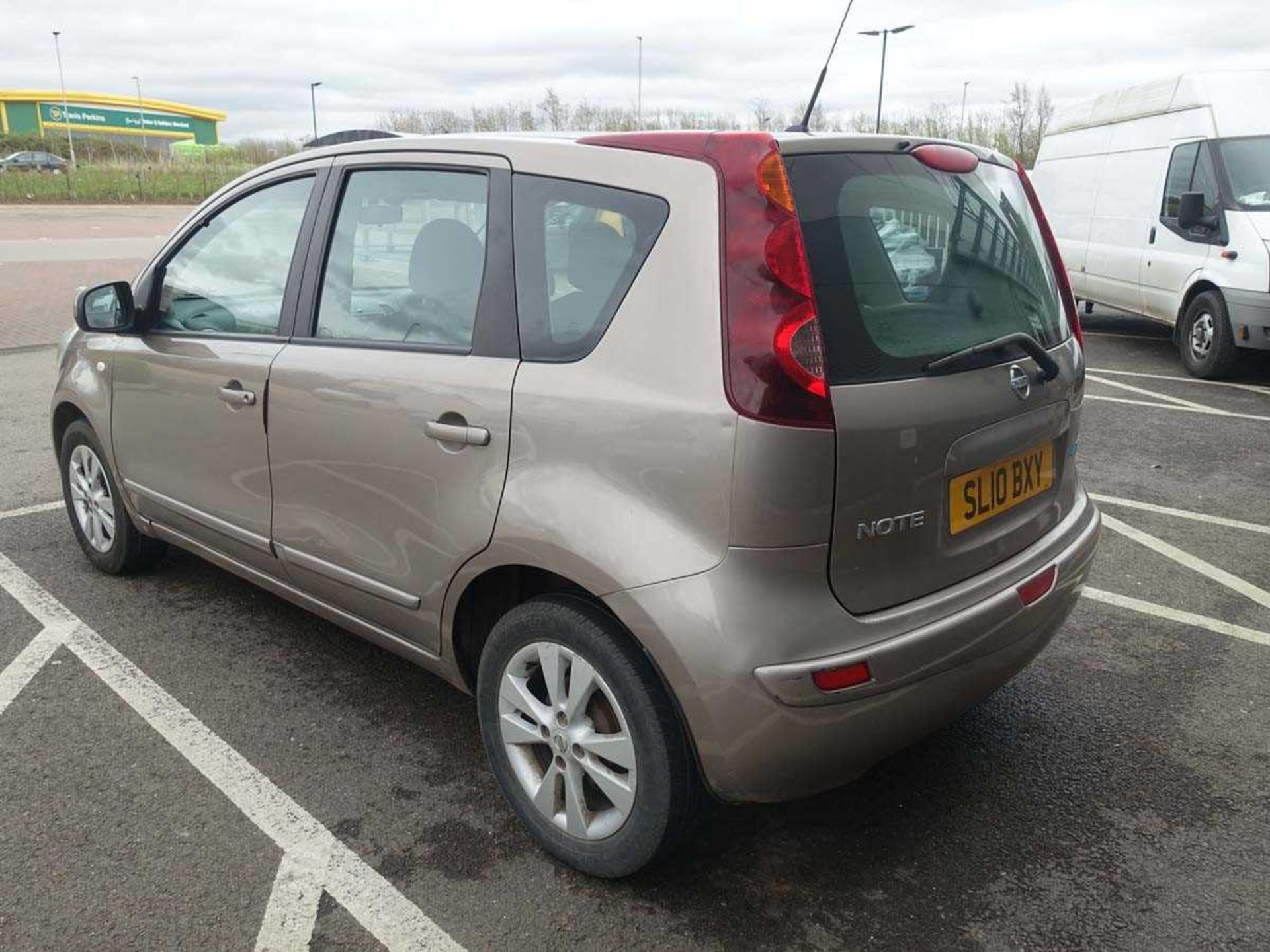 (2010) Nissan Note Acenta DCi MPV in beige, diesel, 1461cc, 3 former keepers, showing 124531 - Image 3 of 14