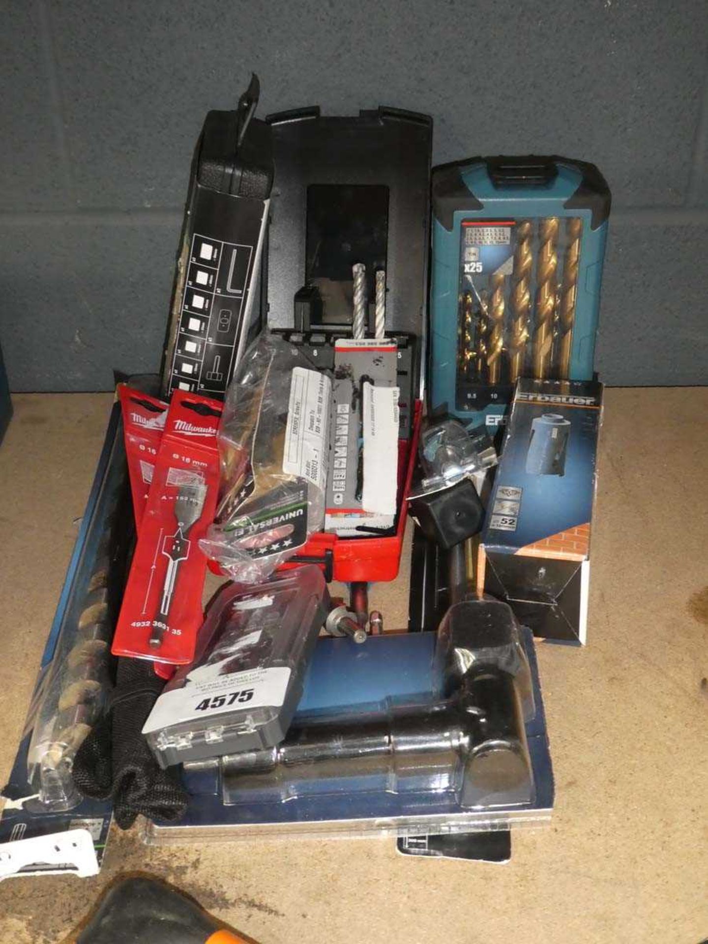 +VAT Assortment of tooling including hole saw, drill bits, drill angle head, wood & auger bits etc