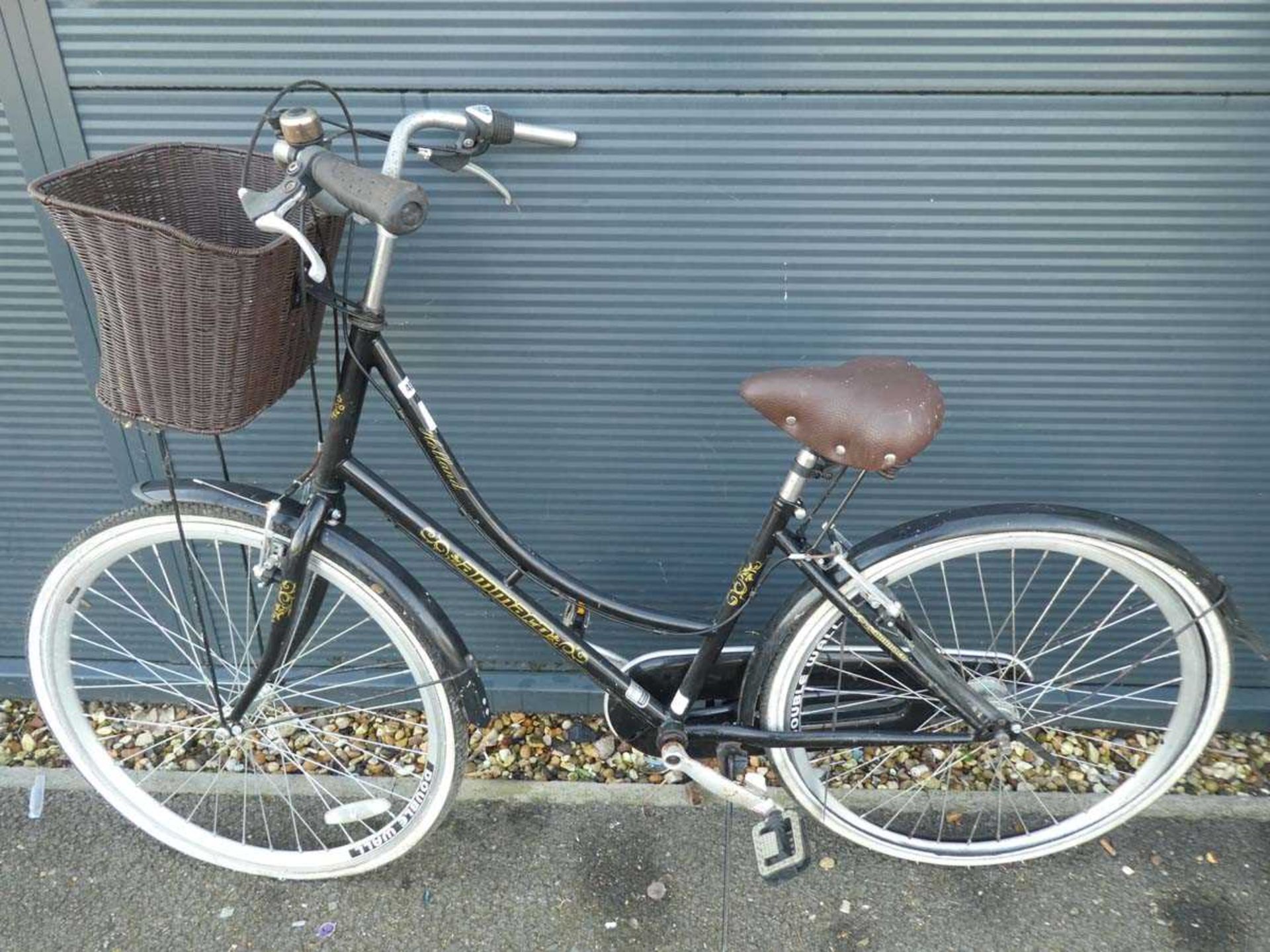 Ammaco ladies bike in black with front basket