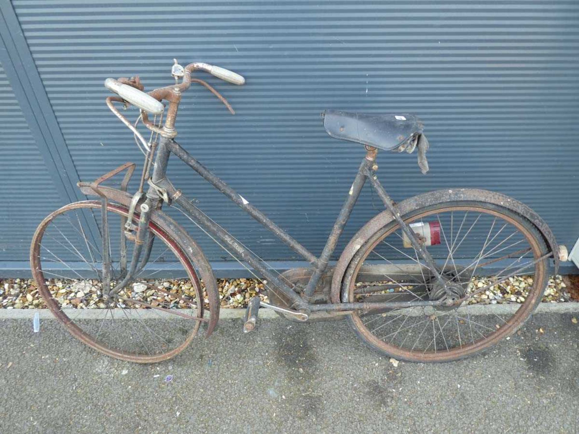 Vintage Raleigh bike