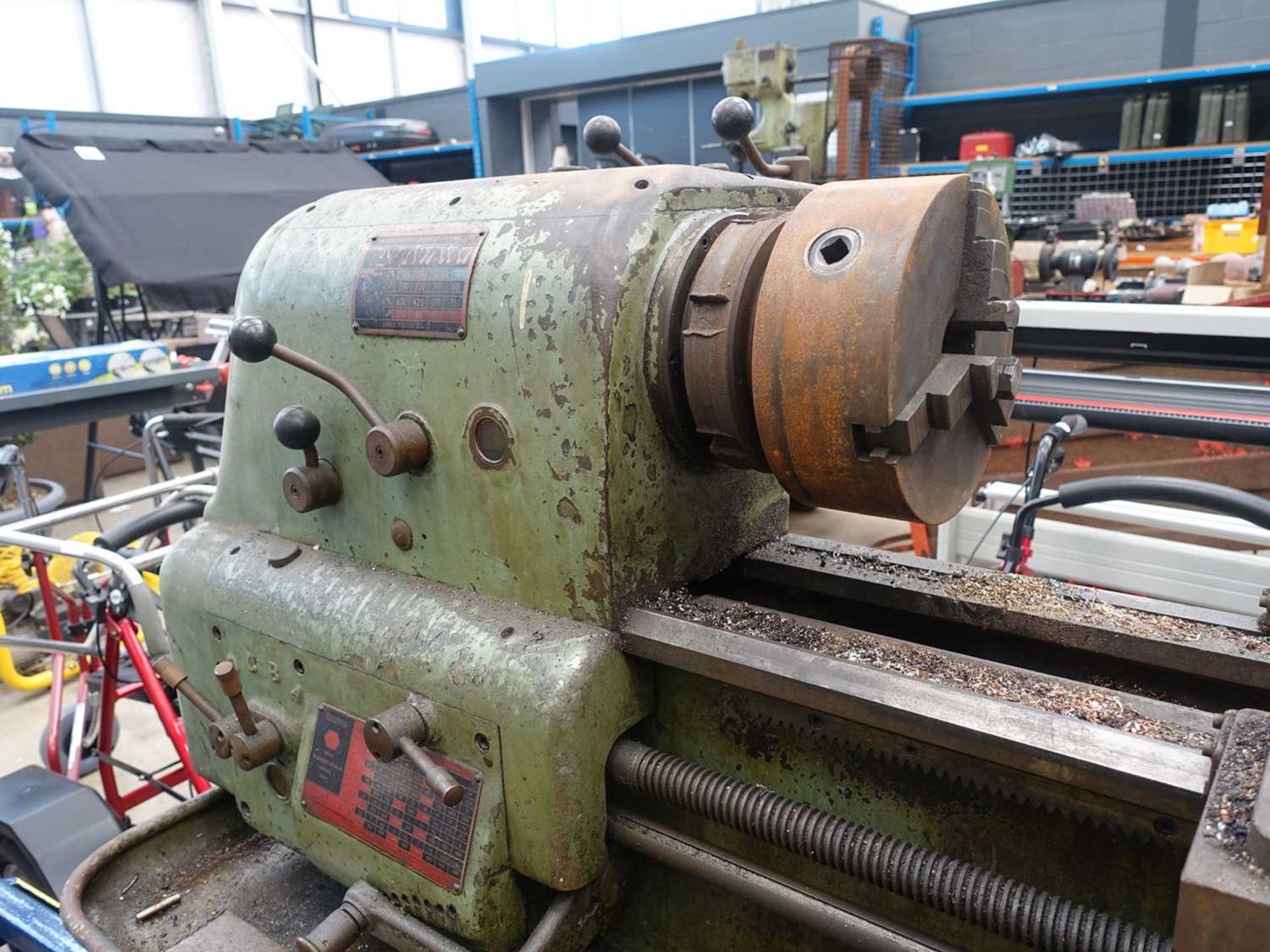 Colchester Triumph 7 1/2" centre lathe Machine No. F 4/64795 - Image 2 of 5