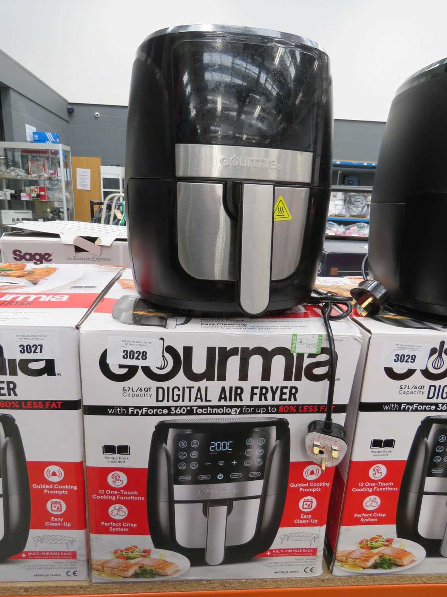 +VAT Gourmia 5.7L digital air fryer