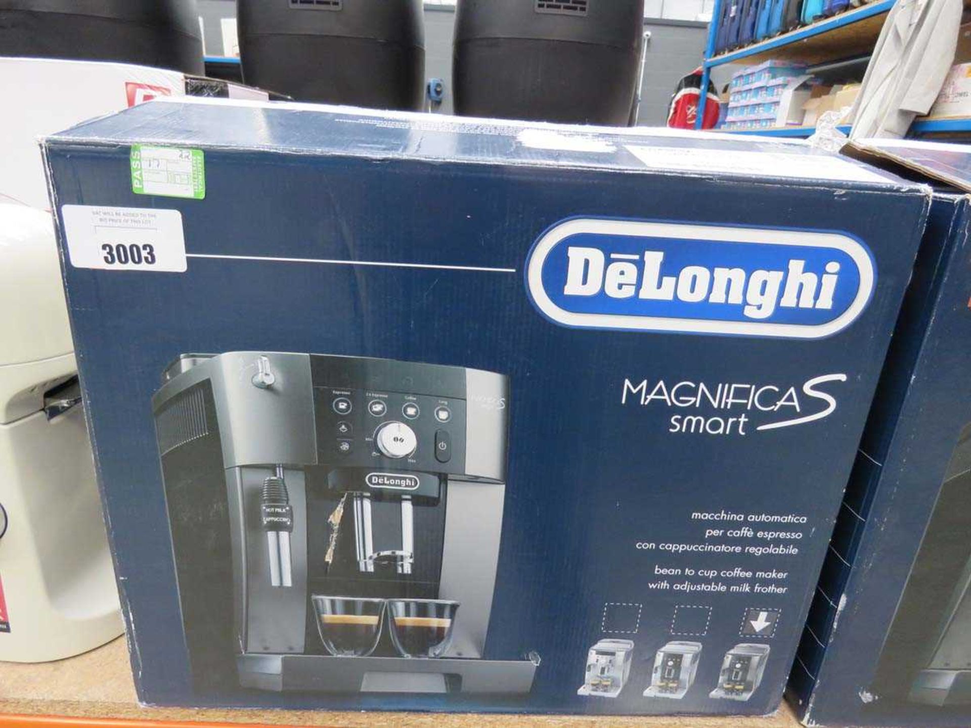 +VAT Delonghi Magnifica Smart coffee machine