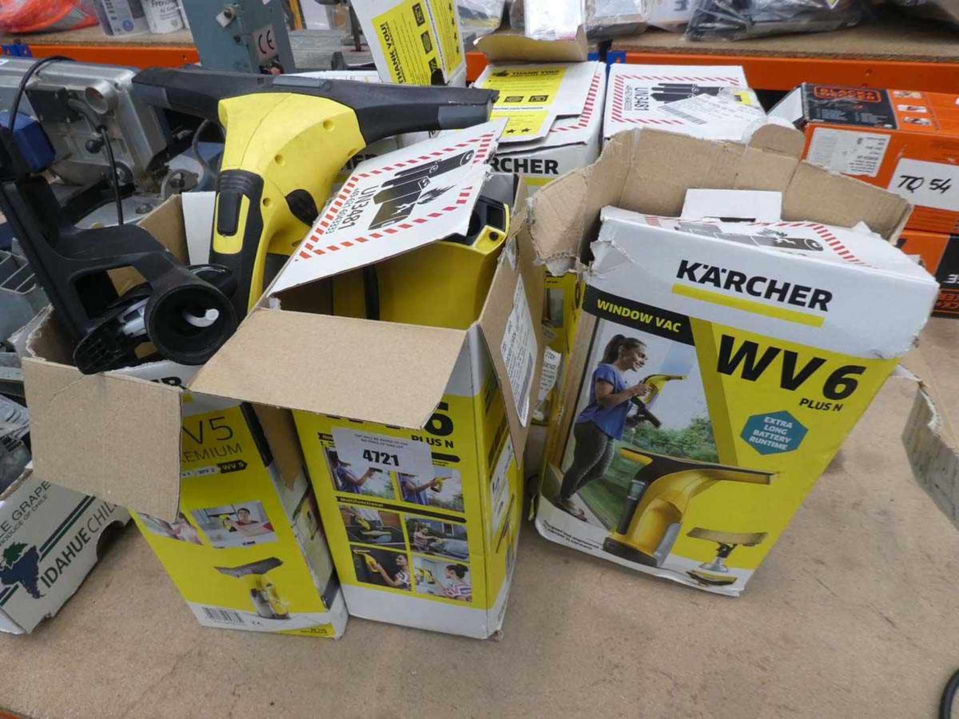 +VAT 6 Karcher window vacs