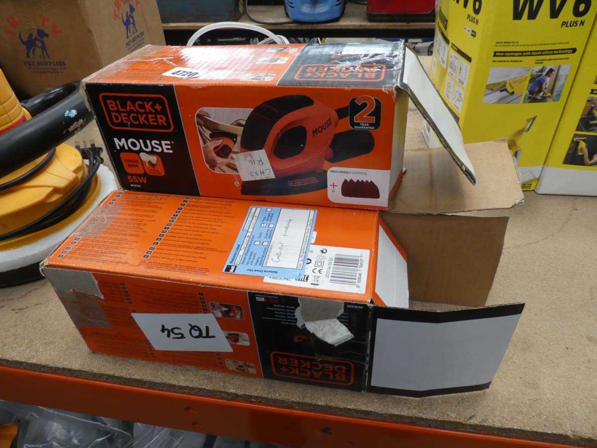 3 Black + Decker mouse sanders