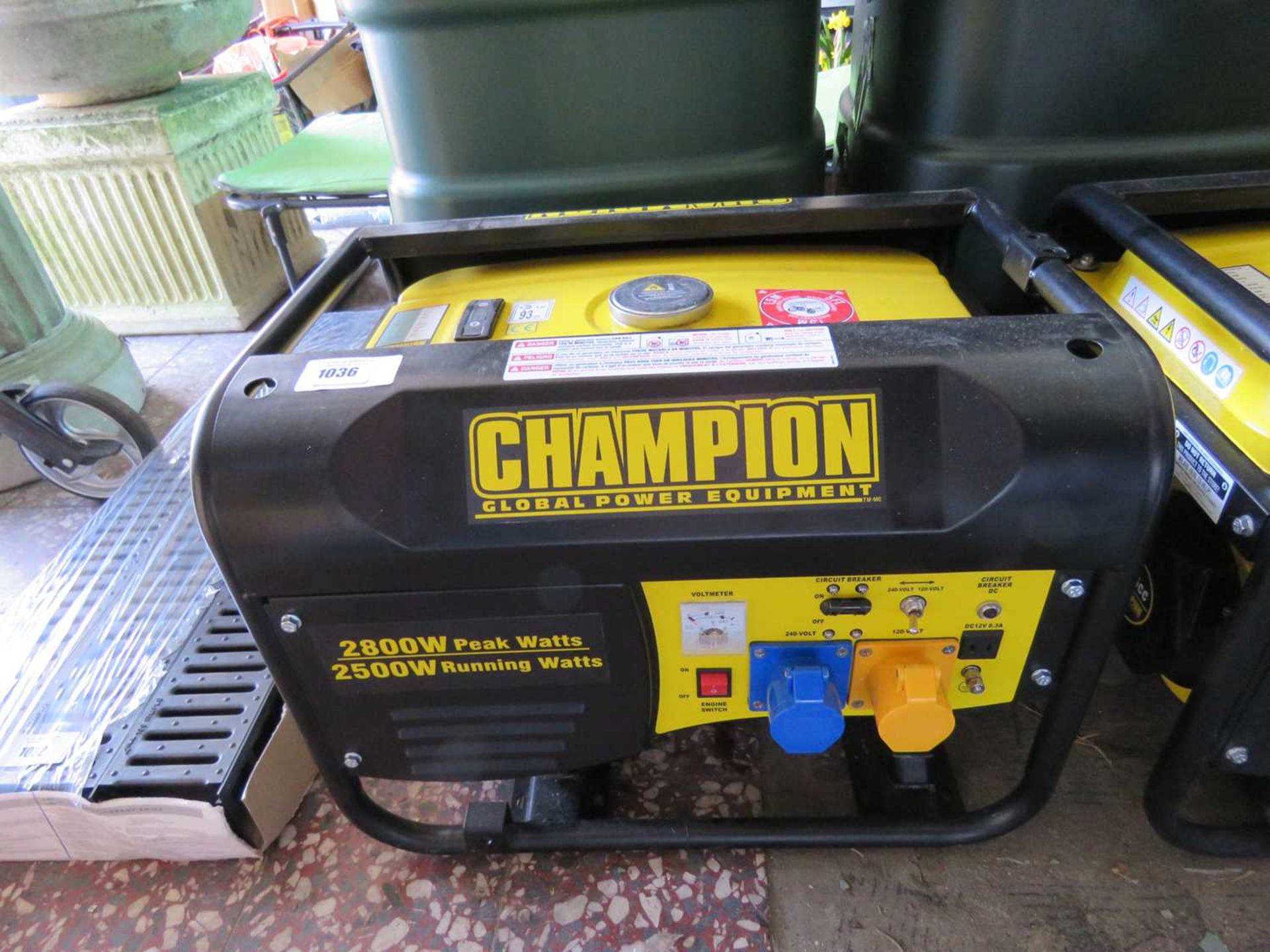 +VAT Champion 2800w petrol generator with 2 outputs