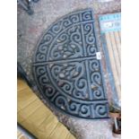 +VAT Semicircular rubber door mat