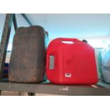 5 gallon red gasoline can with black plastic fuel tank
