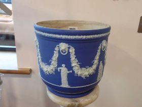Blue and white Wedgwood planter, diaameter 255mm
