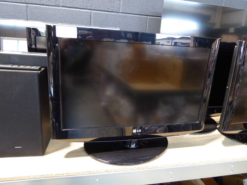 +VAT LG 26" LED TV with stand and remote control