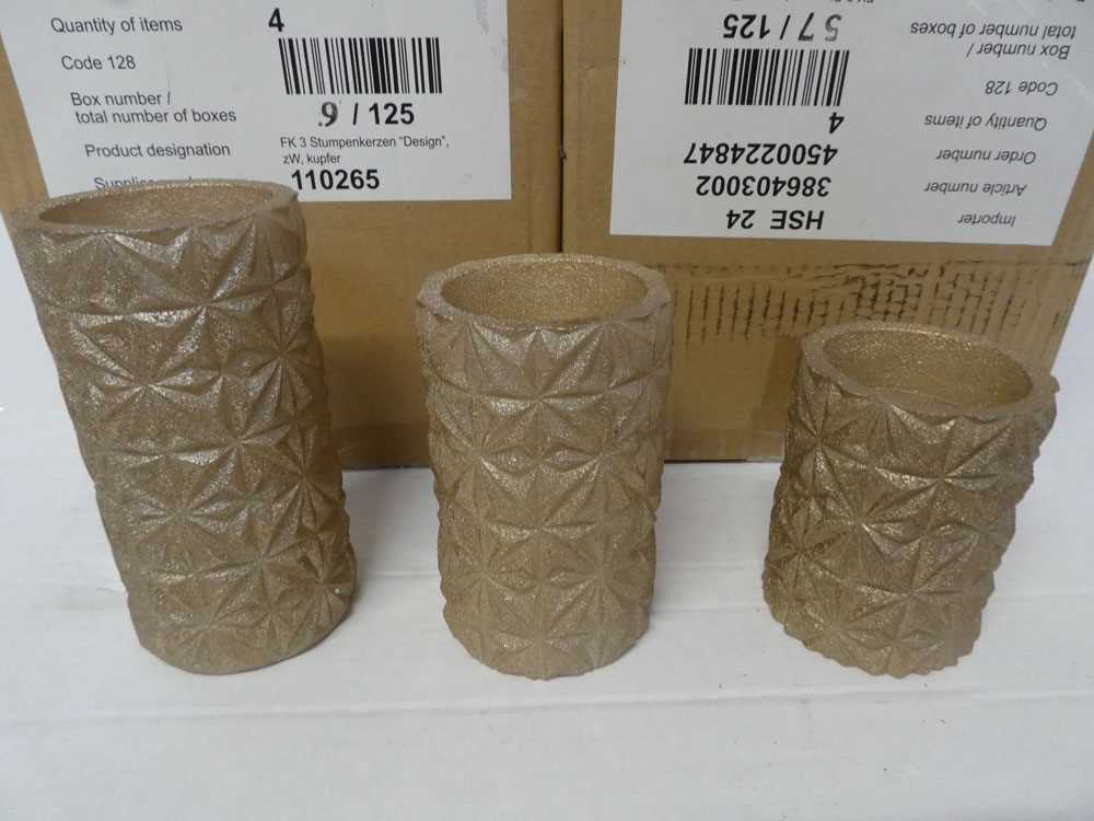 8 boxed sets of 3 gold coloured star design battery operated candles - Image 2 of 3