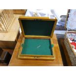 Small oak jewellery box