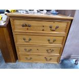 Modern pine chest of 4 drawers