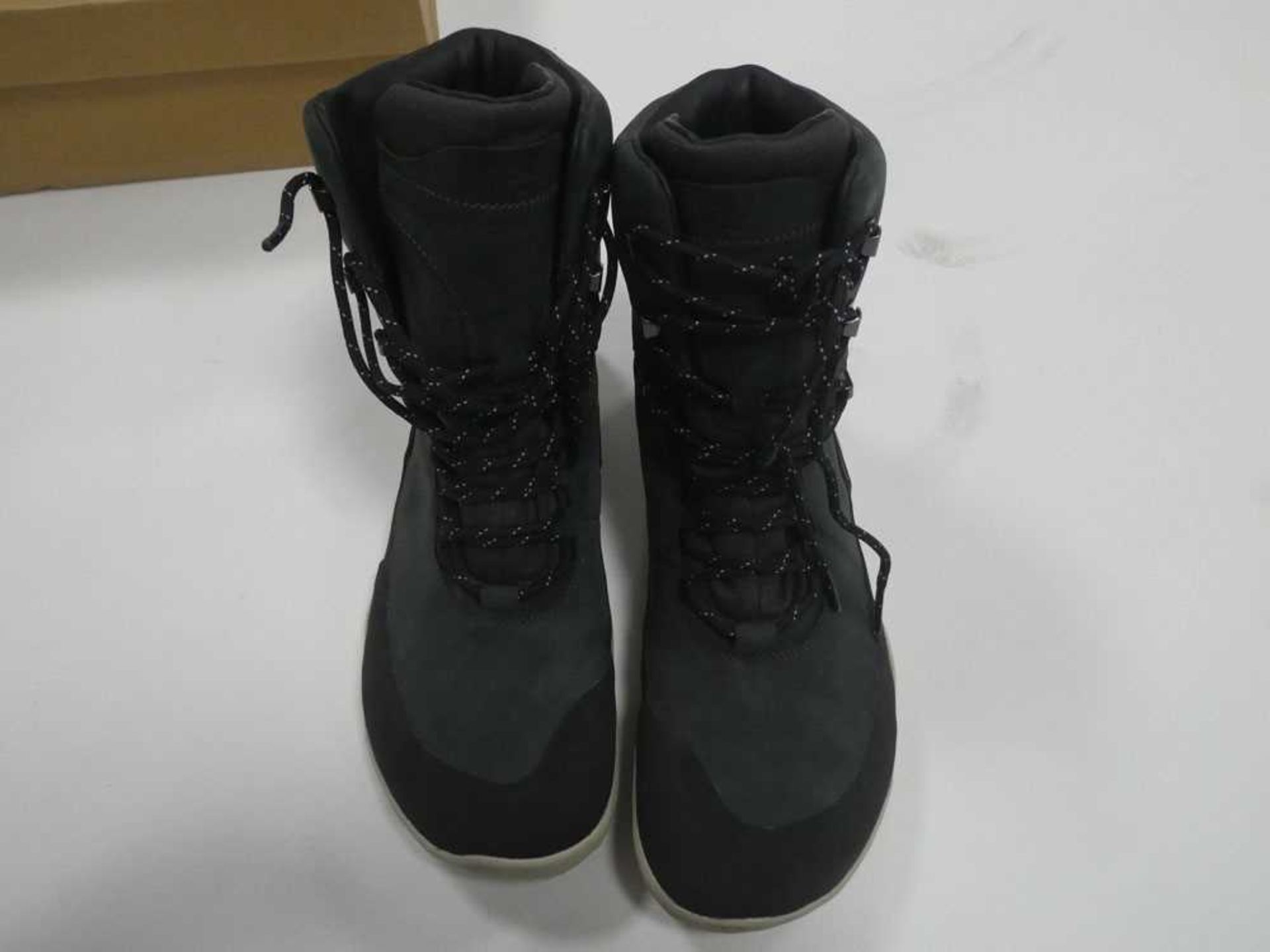 +VAT Boxed pair of Vivobarefoot tracker hi II FG ladies boots in obsidian size EU 40 - Image 2 of 3