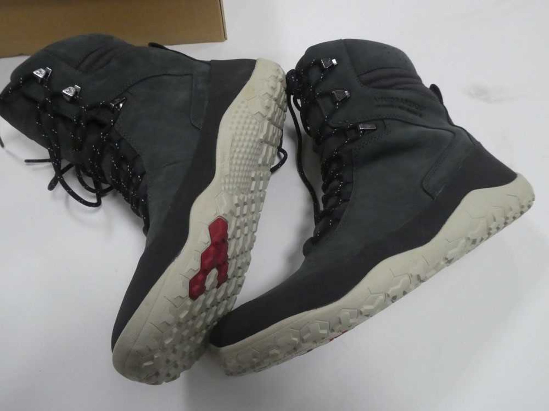 +VAT Boxed pair of Vivobarefoot tracker hi II FG ladies boots in obsidian size EU 40 - Image 3 of 3