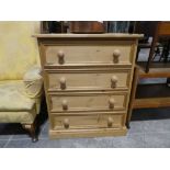 Modern pine chest of 4 drawers