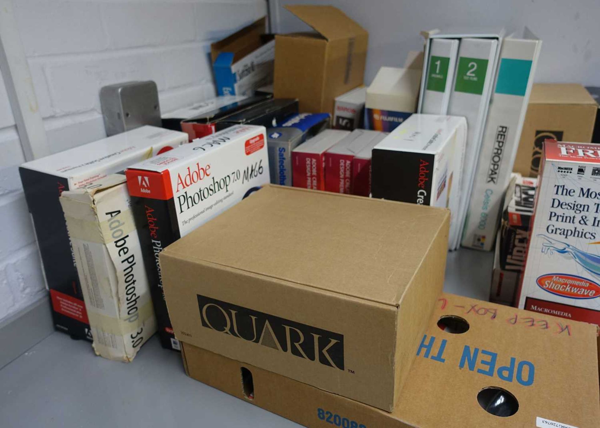 +VAT Large quantity of print and design software boxes with some discs (all previously used) - Image 2 of 5