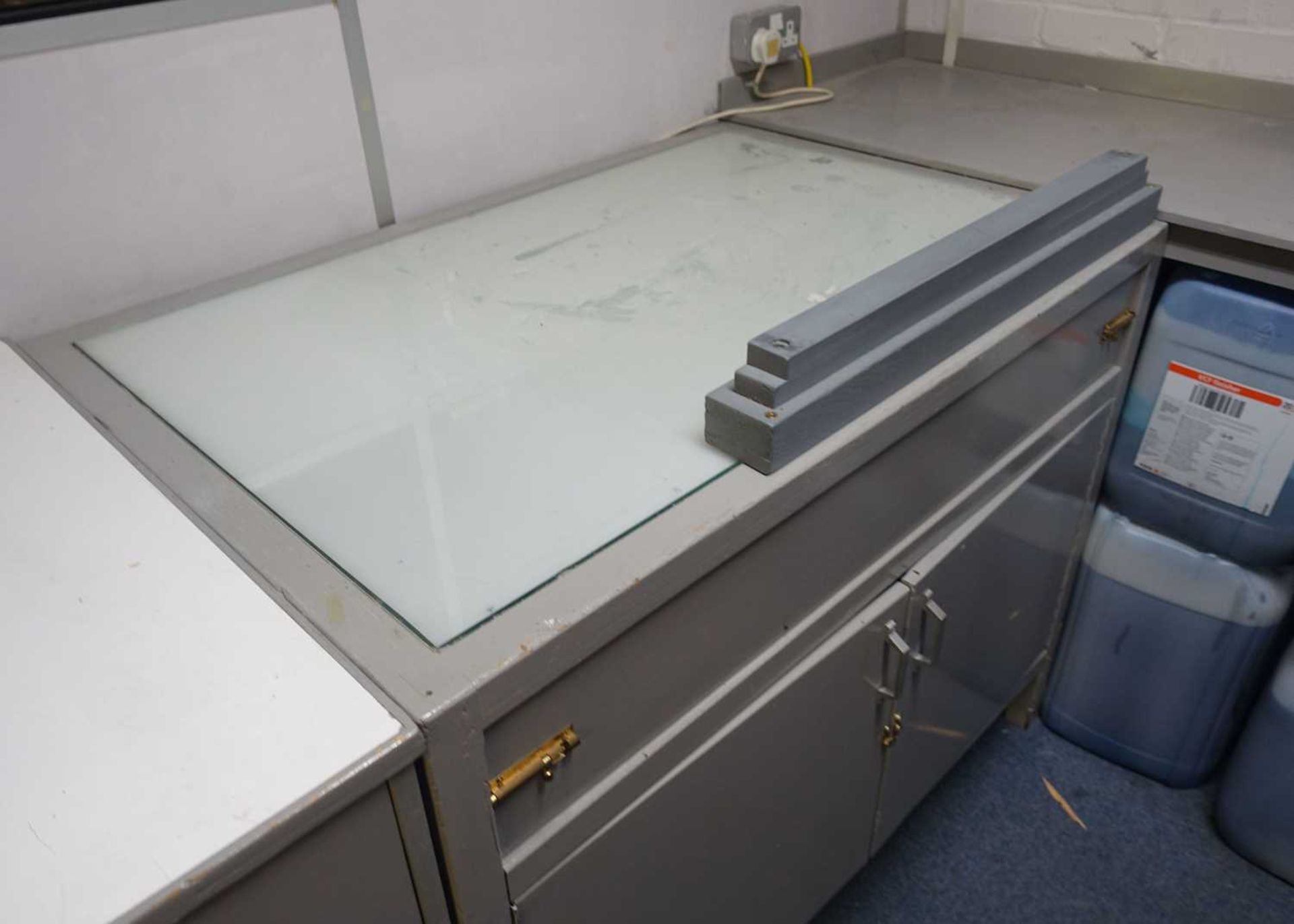 +VAT 2 custom built light tables with storage under plus a matching drawer unit - Image 2 of 3