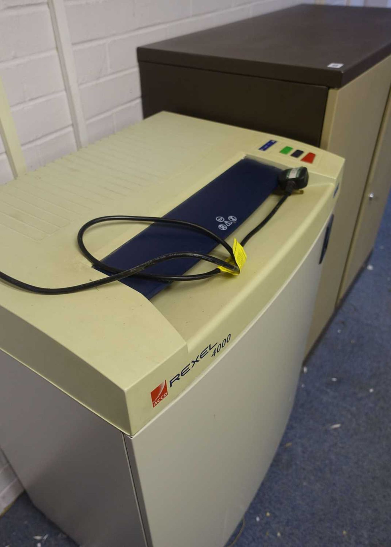 +VAT Rexel model 4000 paper shredder and a Triumph 2 door stationery cabinet - Image 3 of 3