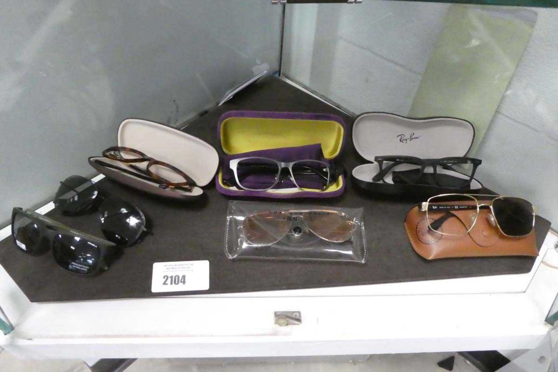 +VAT 7 various cased and unboxed glasses and sunglasses frames to include Ray Ban, Gucci, O'Neill